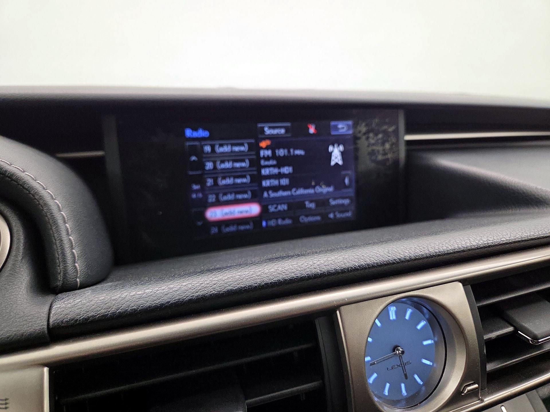Thumbnail: 2015 Lexus IS - 13