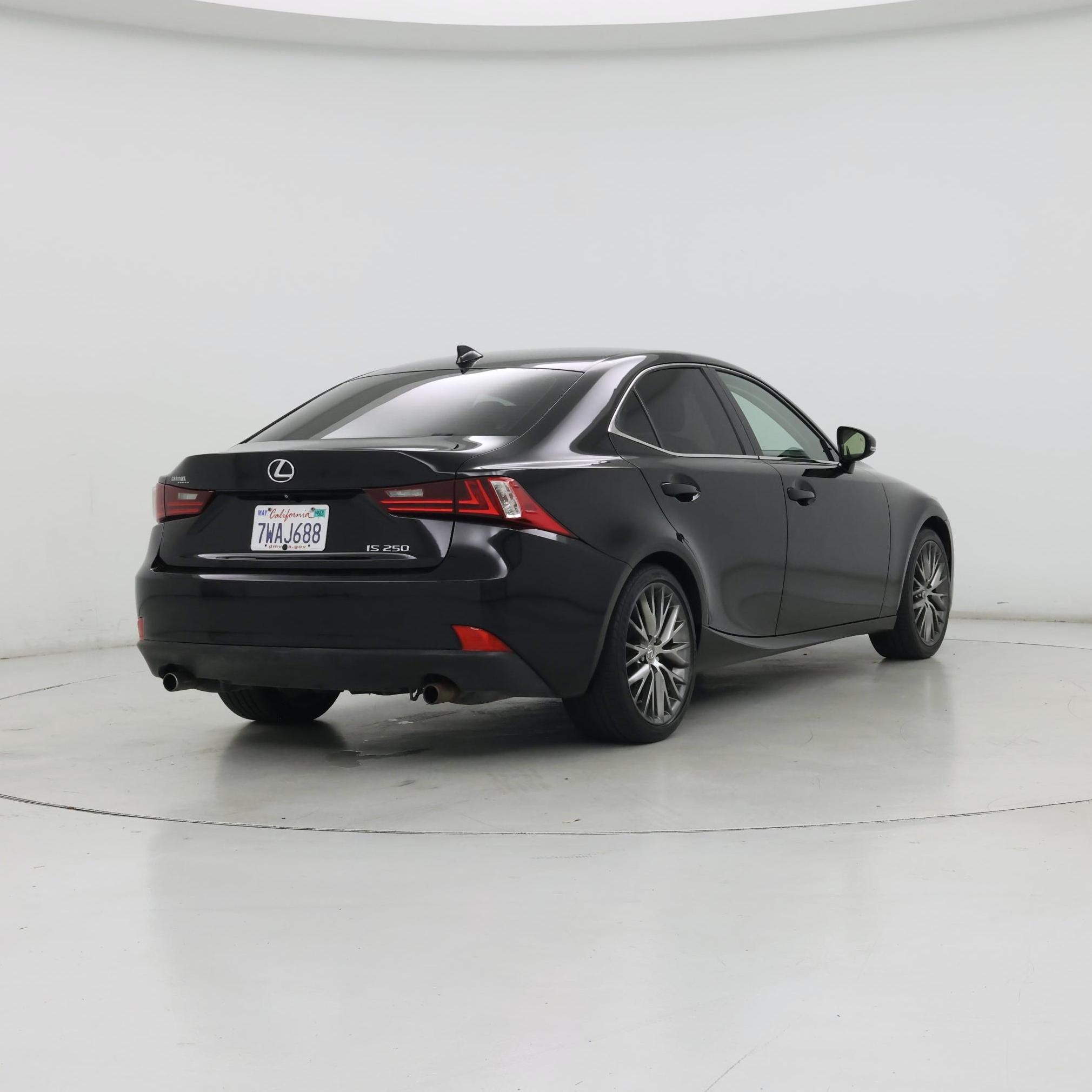 Thumbnail: 2015 Lexus IS - 8