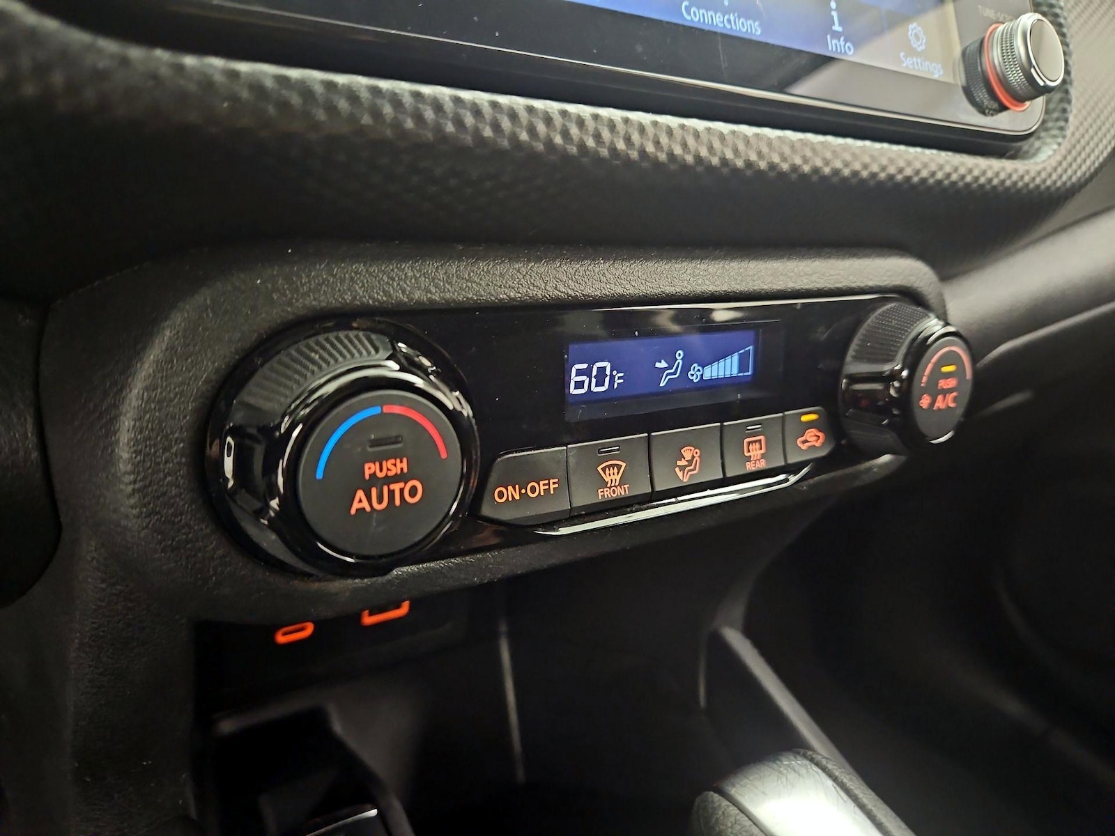 2021 Nissan Kicks SV - Photo 16