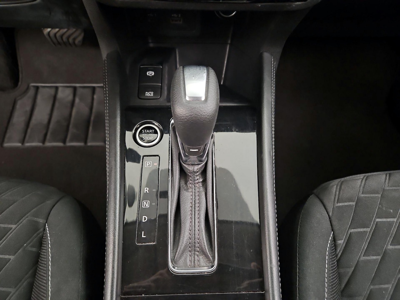 2021 Nissan Kicks SV - Photo 17