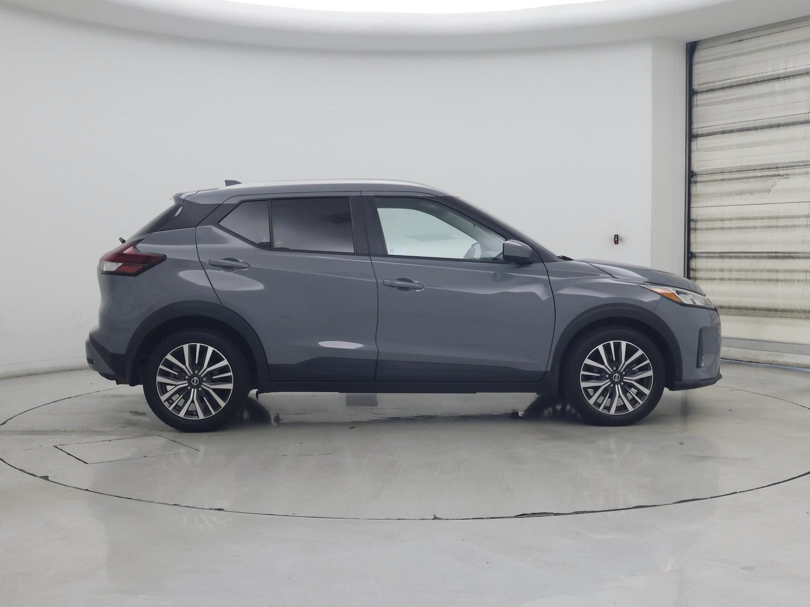 2021 Nissan Kicks SV - Photo 8