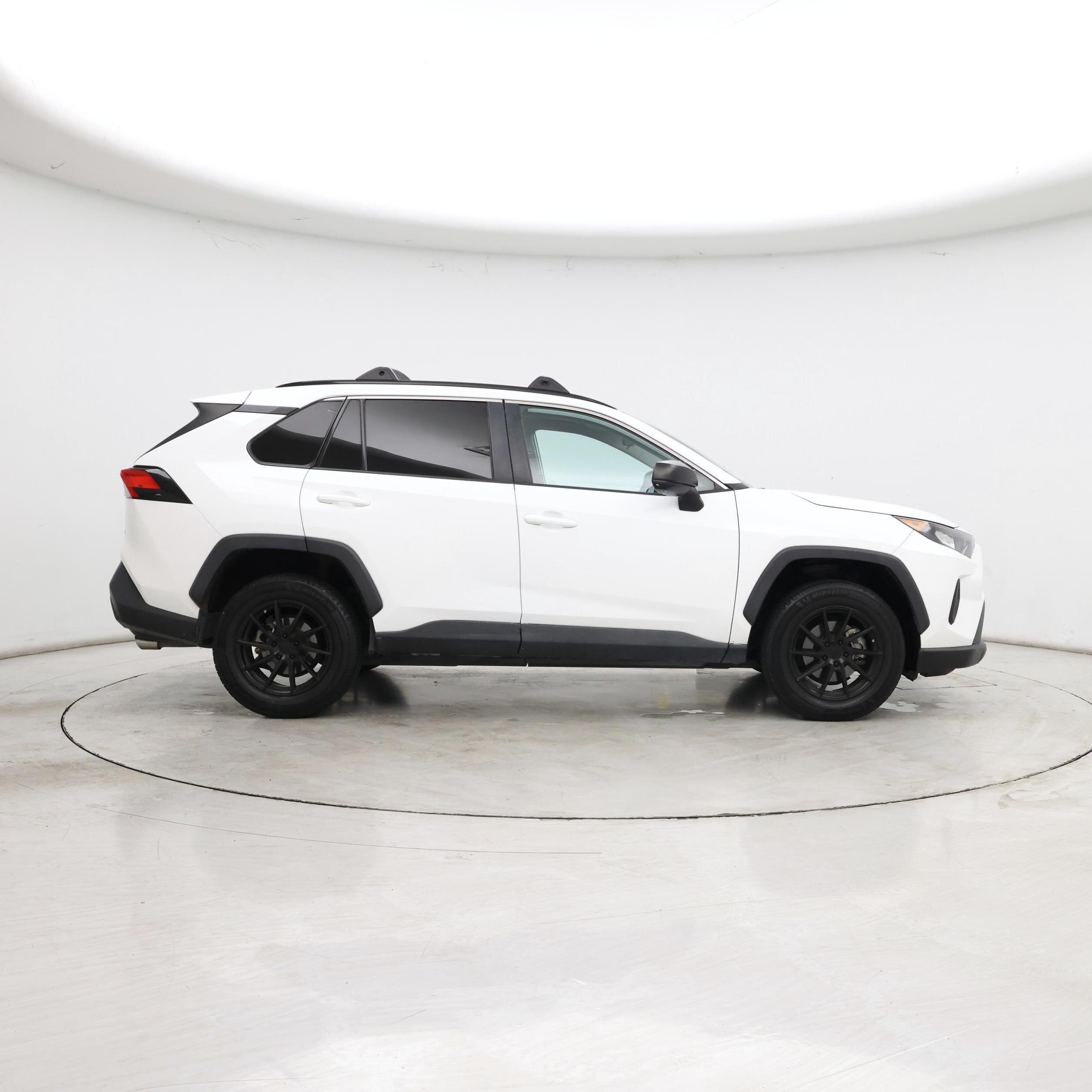 Thumbnail: 2020 Toyota RAV4 - 7