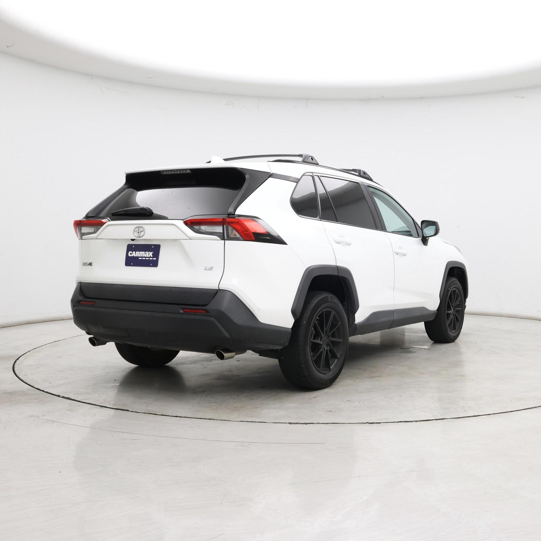 Thumbnail: 2020 Toyota RAV4 - 8