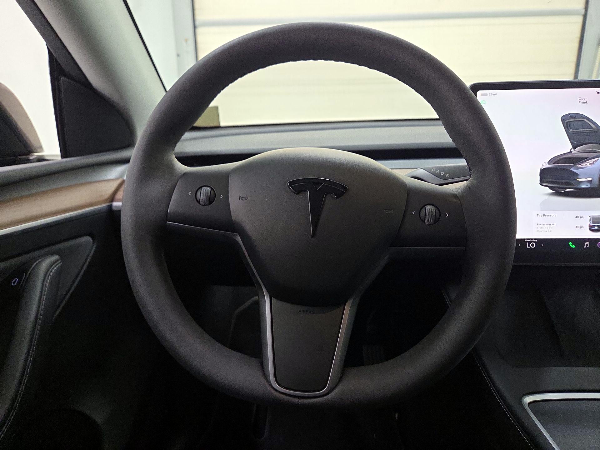 Thumbnail: 2024 Tesla Model Y - 10