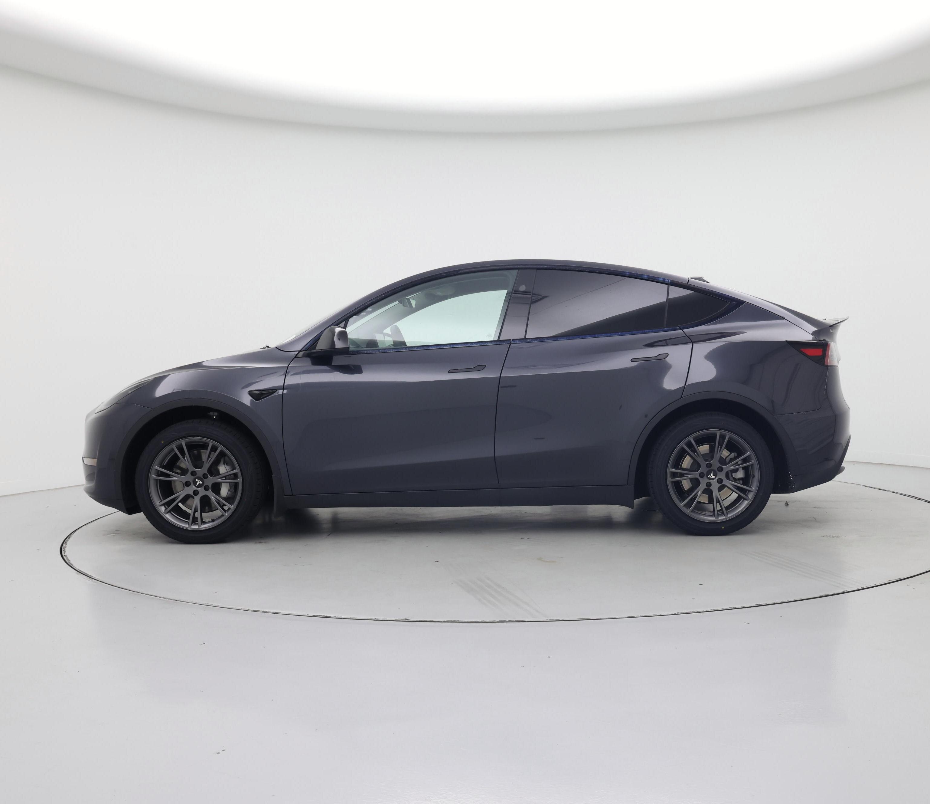 Thumbnail: 2024 Tesla Model Y - 3