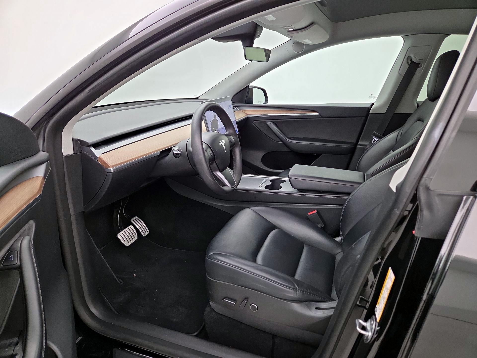Thumbnail: 2022 Tesla Model Y - 11