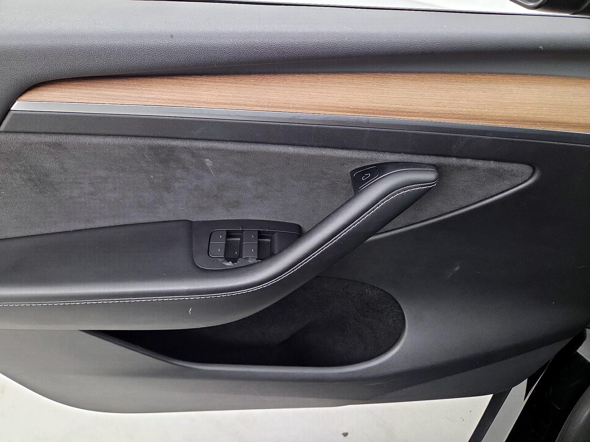 Thumbnail: 2022 Tesla Model Y - 12