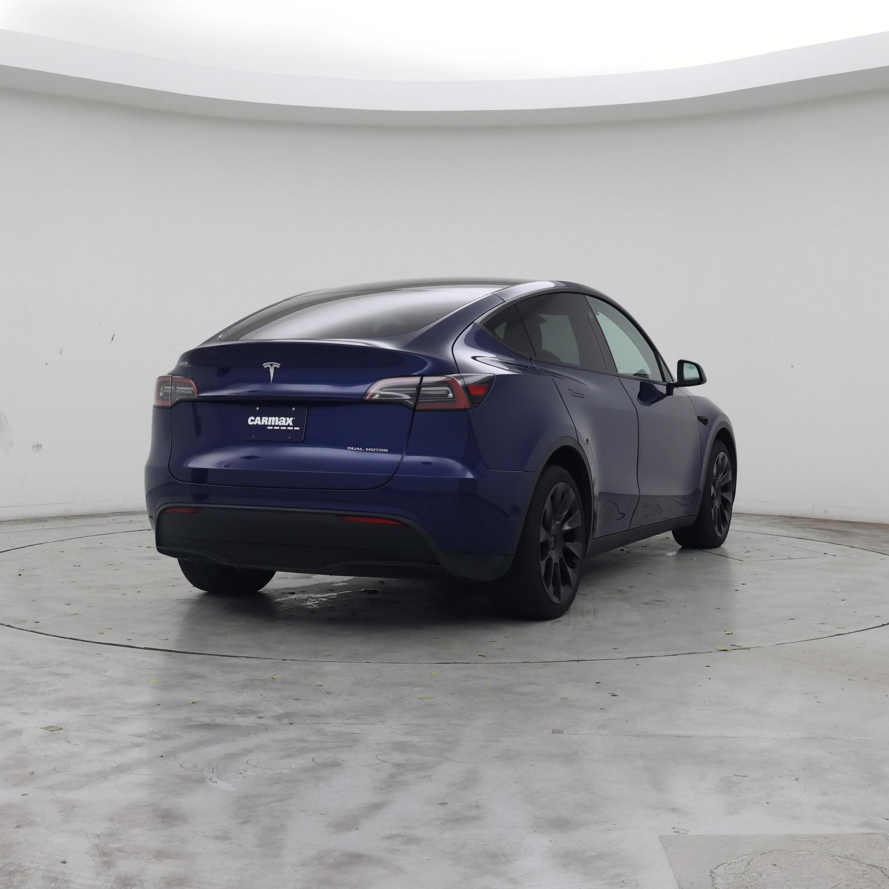 Thumbnail: 2024 Tesla Model Y - 8