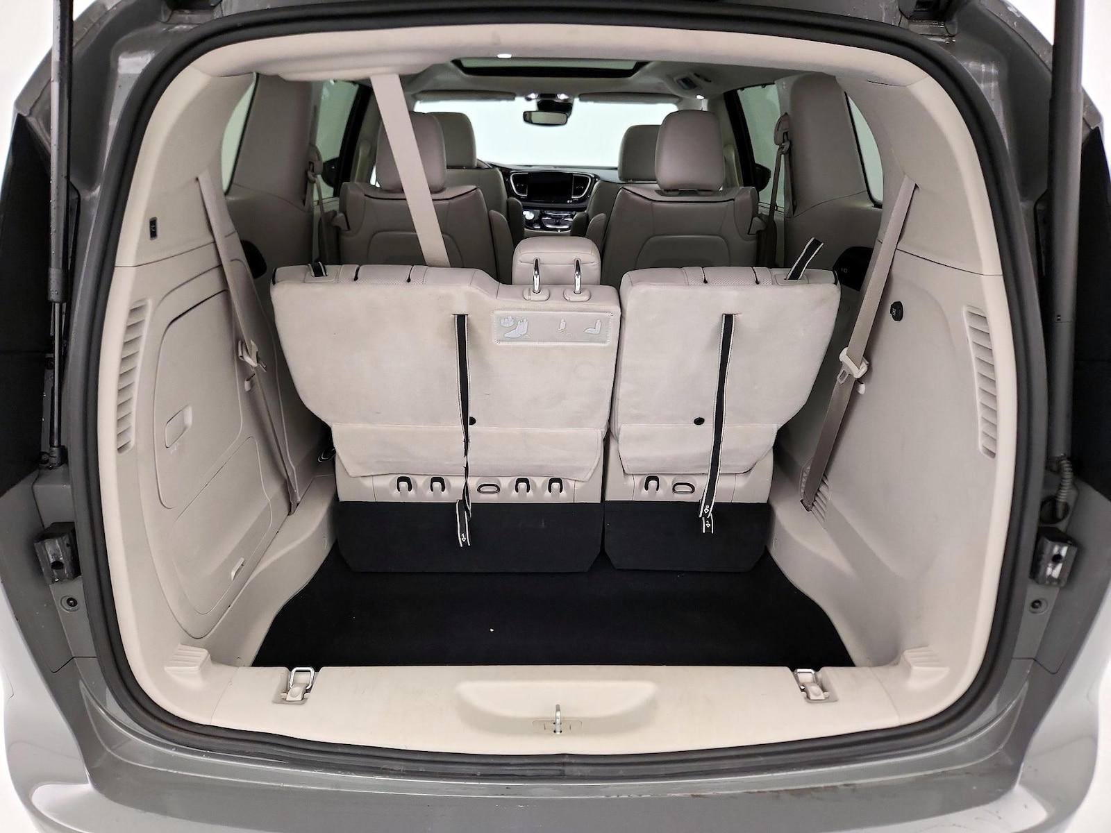 2021 Chrysler Pacifica Hybrid Limited - Photo 23