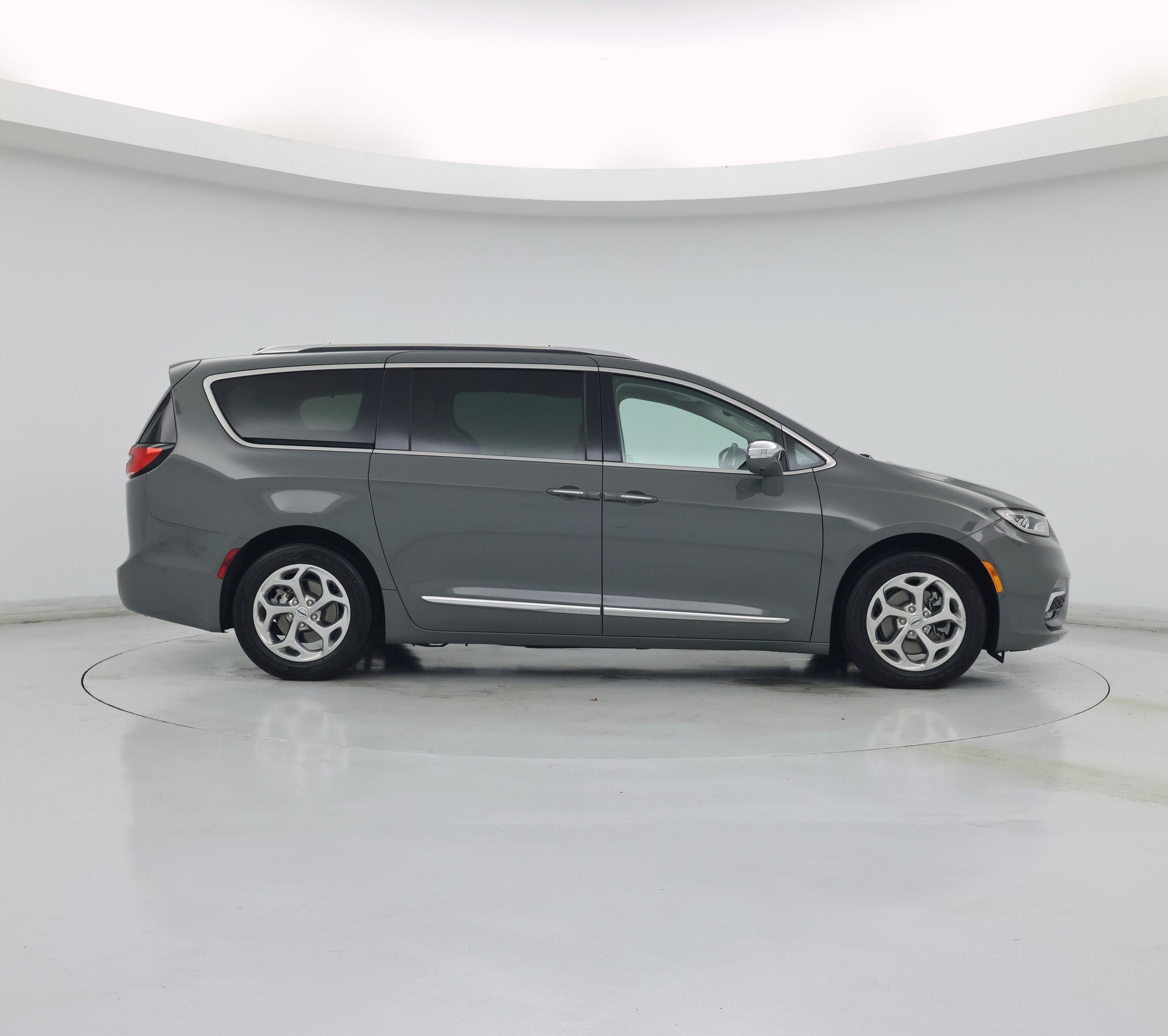 Thumbnail: 2021 Chrysler Pacifica - 7