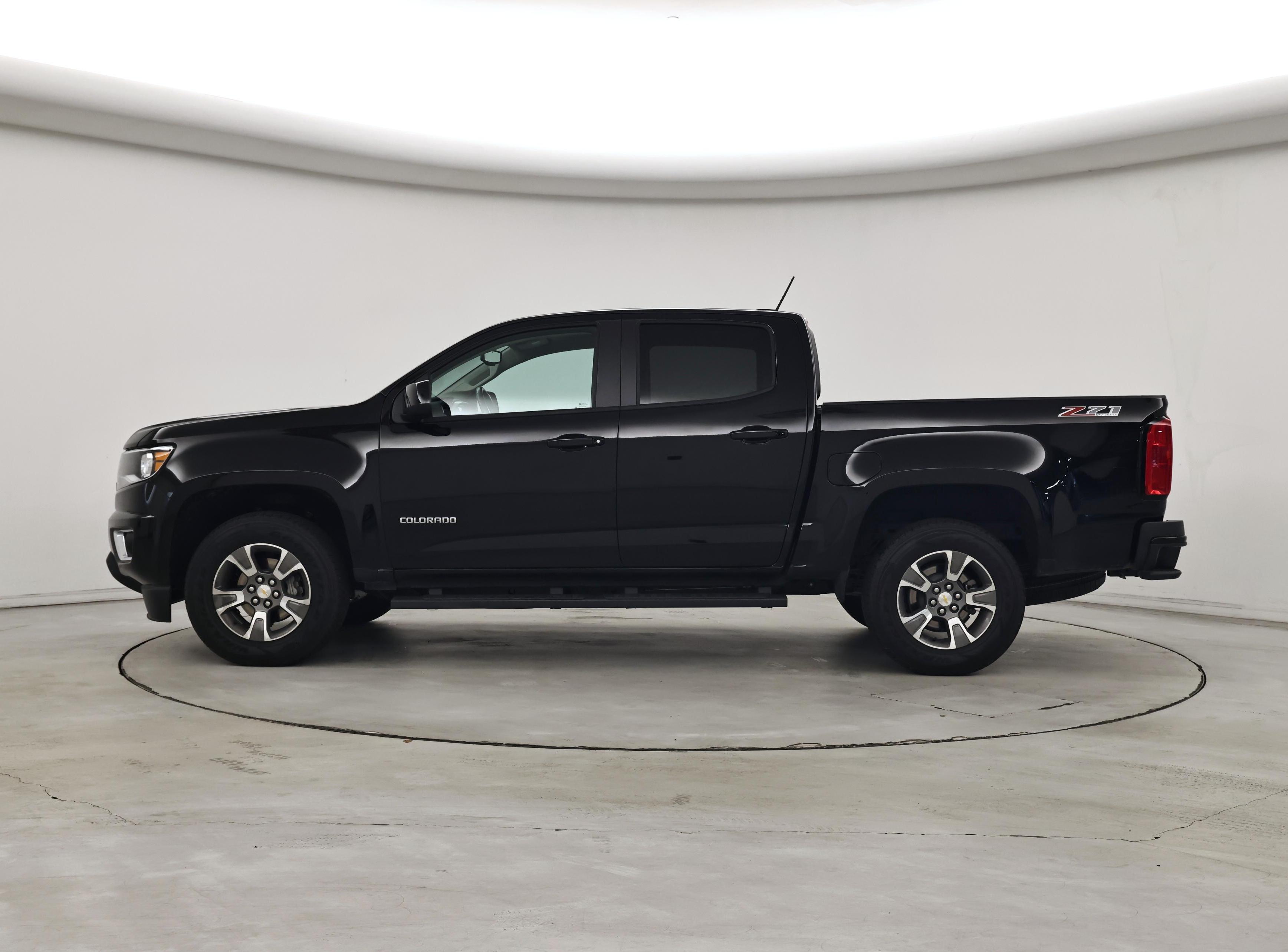 Thumbnail: 2018 Chevrolet Colorado - 3