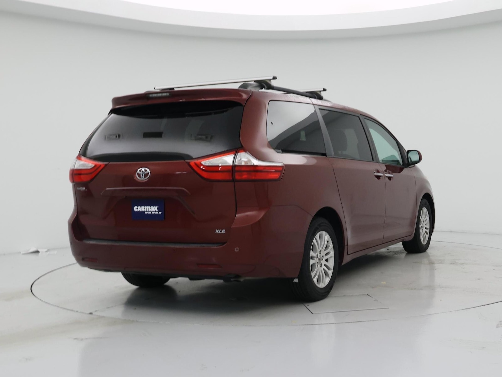 2017 Toyota Sienna XLE - Photo 9