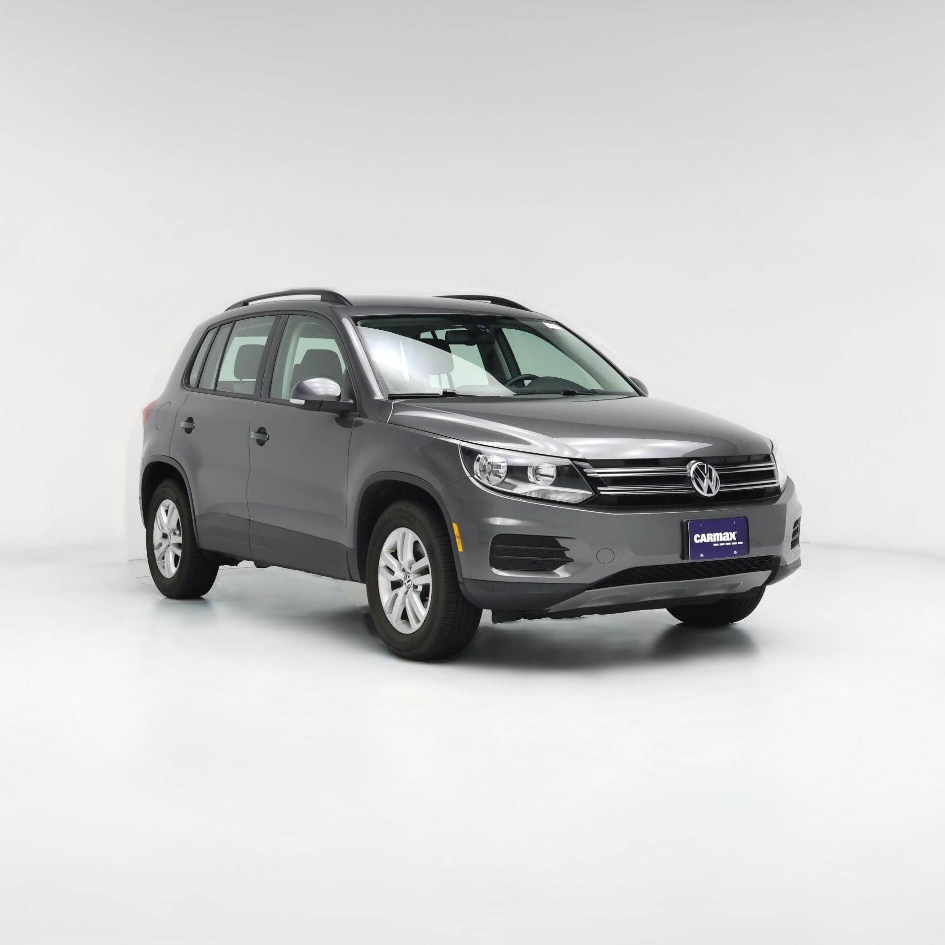 Thumbnail: 2016 Volkswagen Tiguan - 1