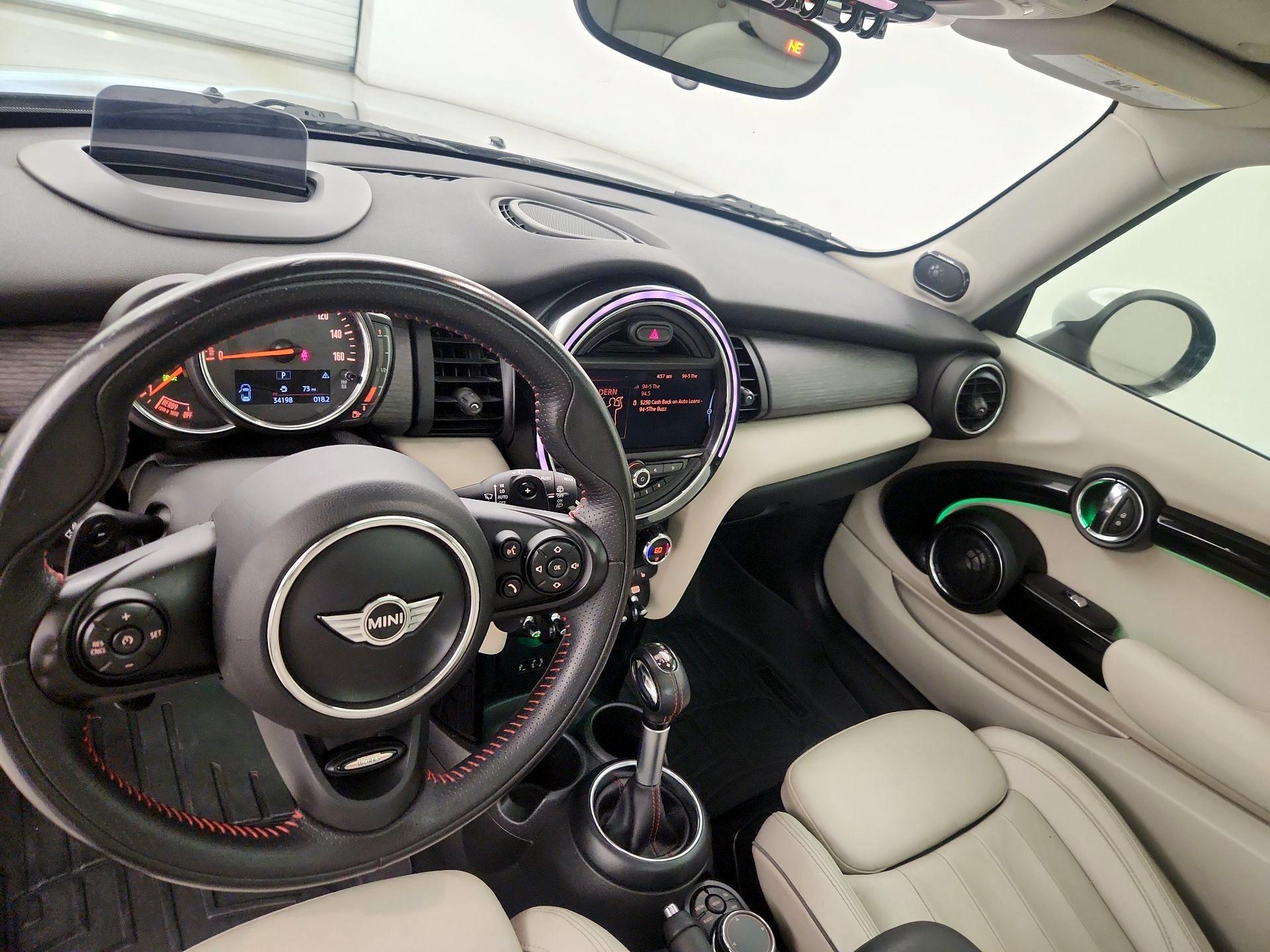 Thumbnail: 2018 MINI Cooper Hardtop - 9