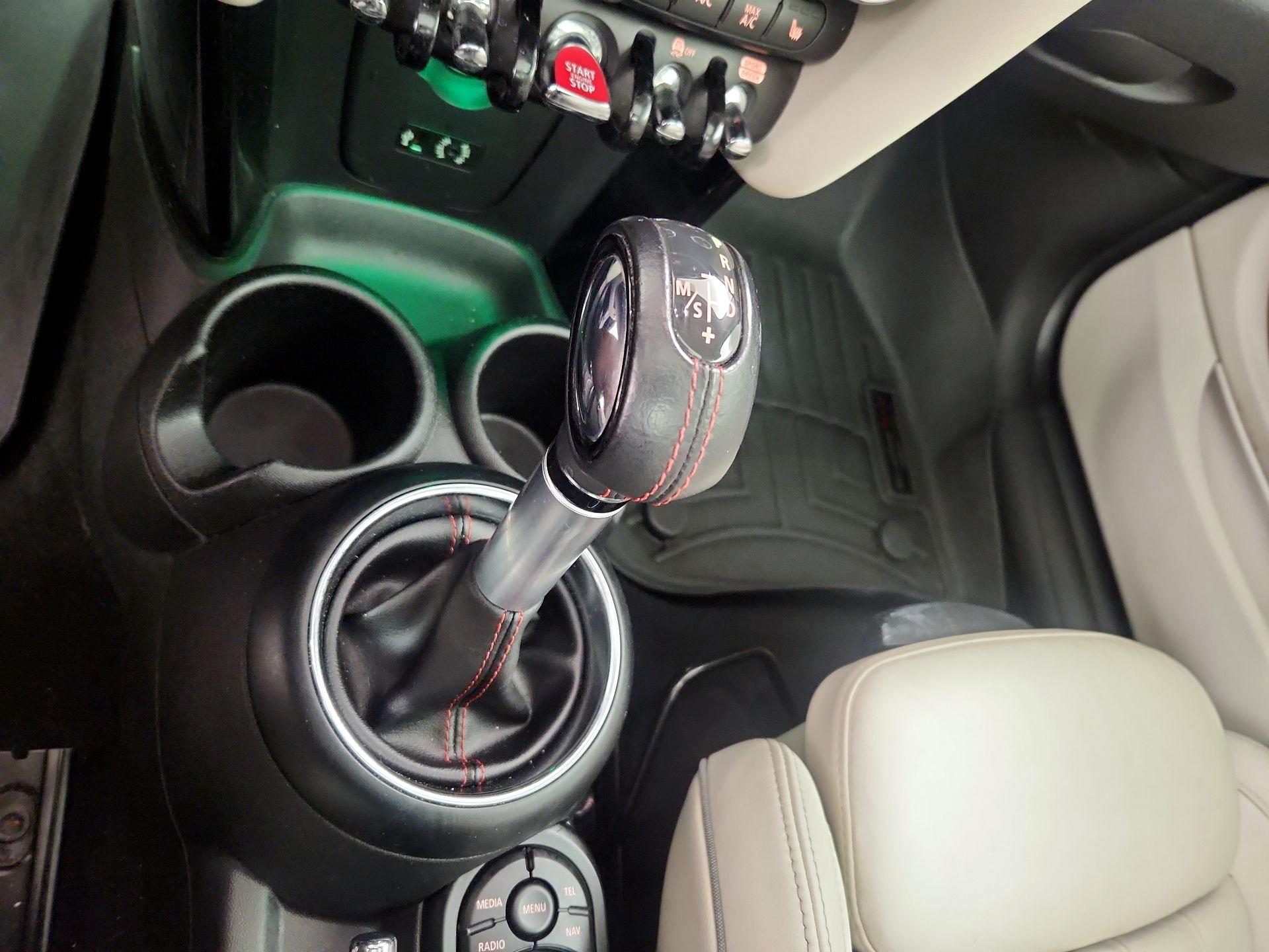 Thumbnail: 2018 MINI Cooper Hardtop - 15