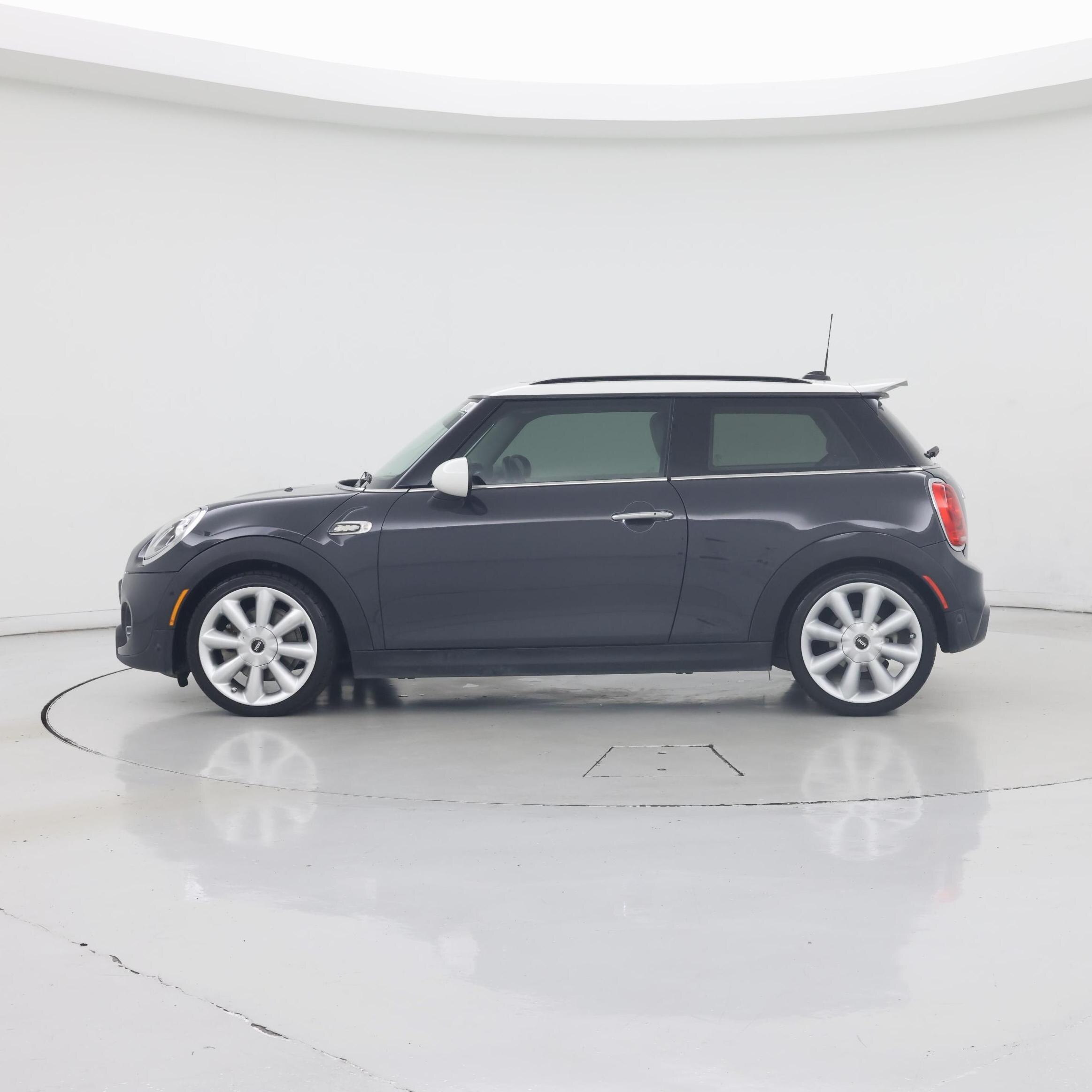 Thumbnail: 2018 MINI Cooper Hardtop - 3