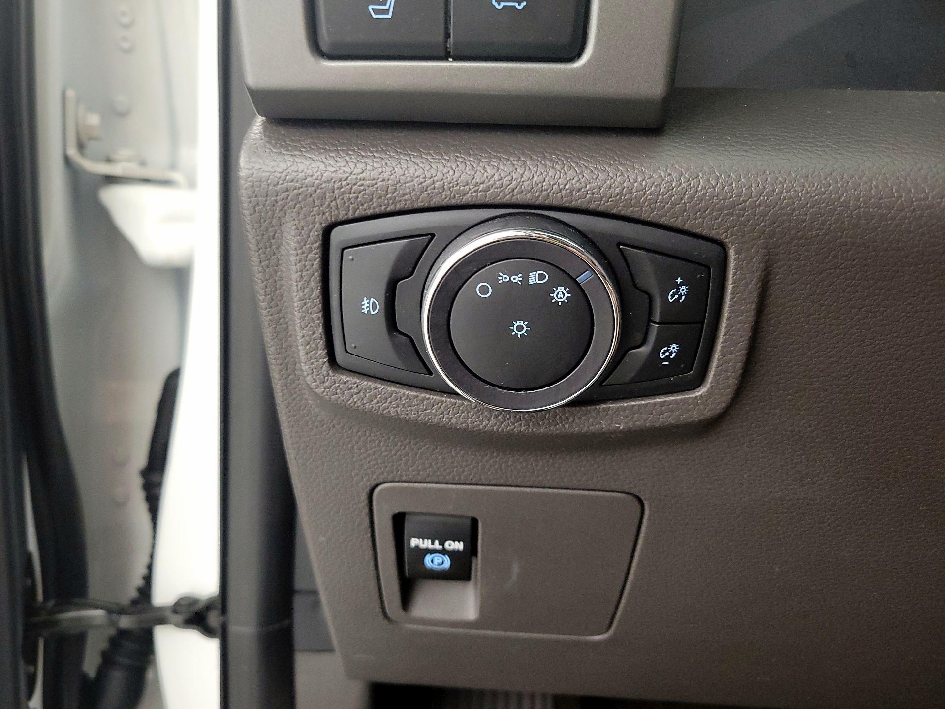 Thumbnail: 2020 Ford Expedition - 13