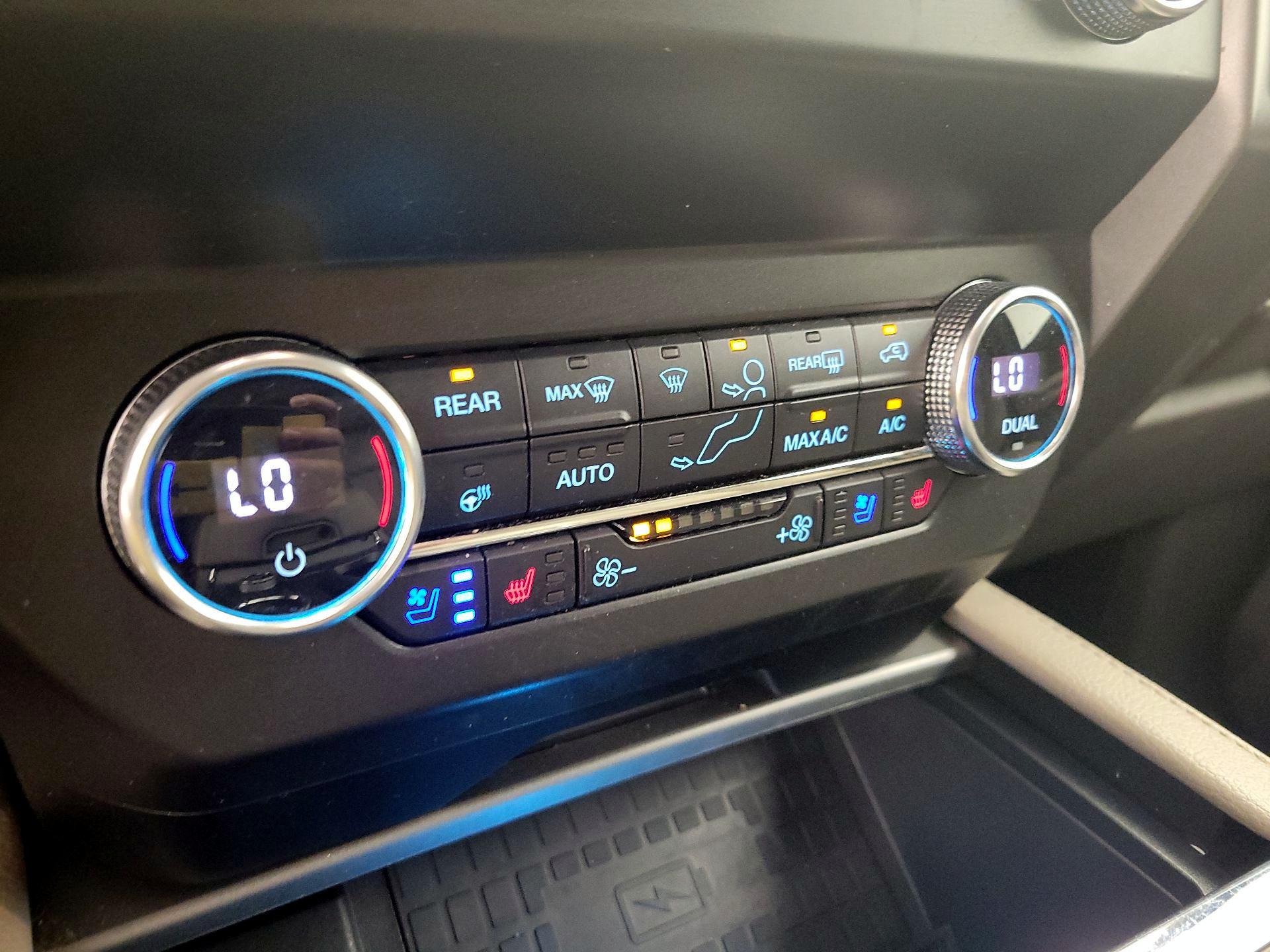 Thumbnail: 2020 Ford Expedition - 17
