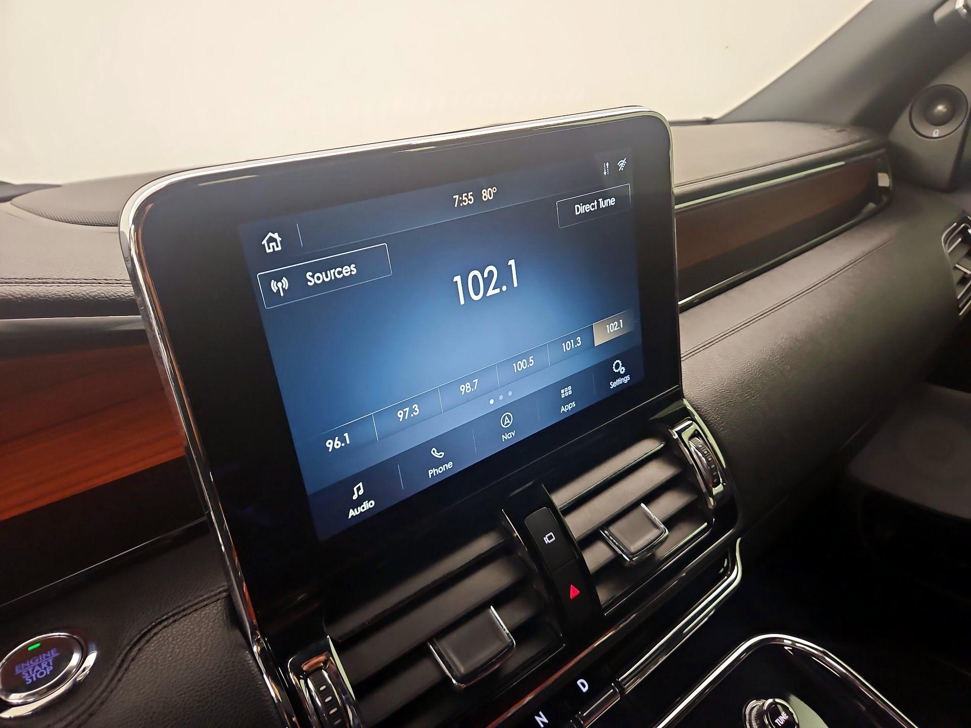 Thumbnail: 2020 Lincoln Navigator - 16