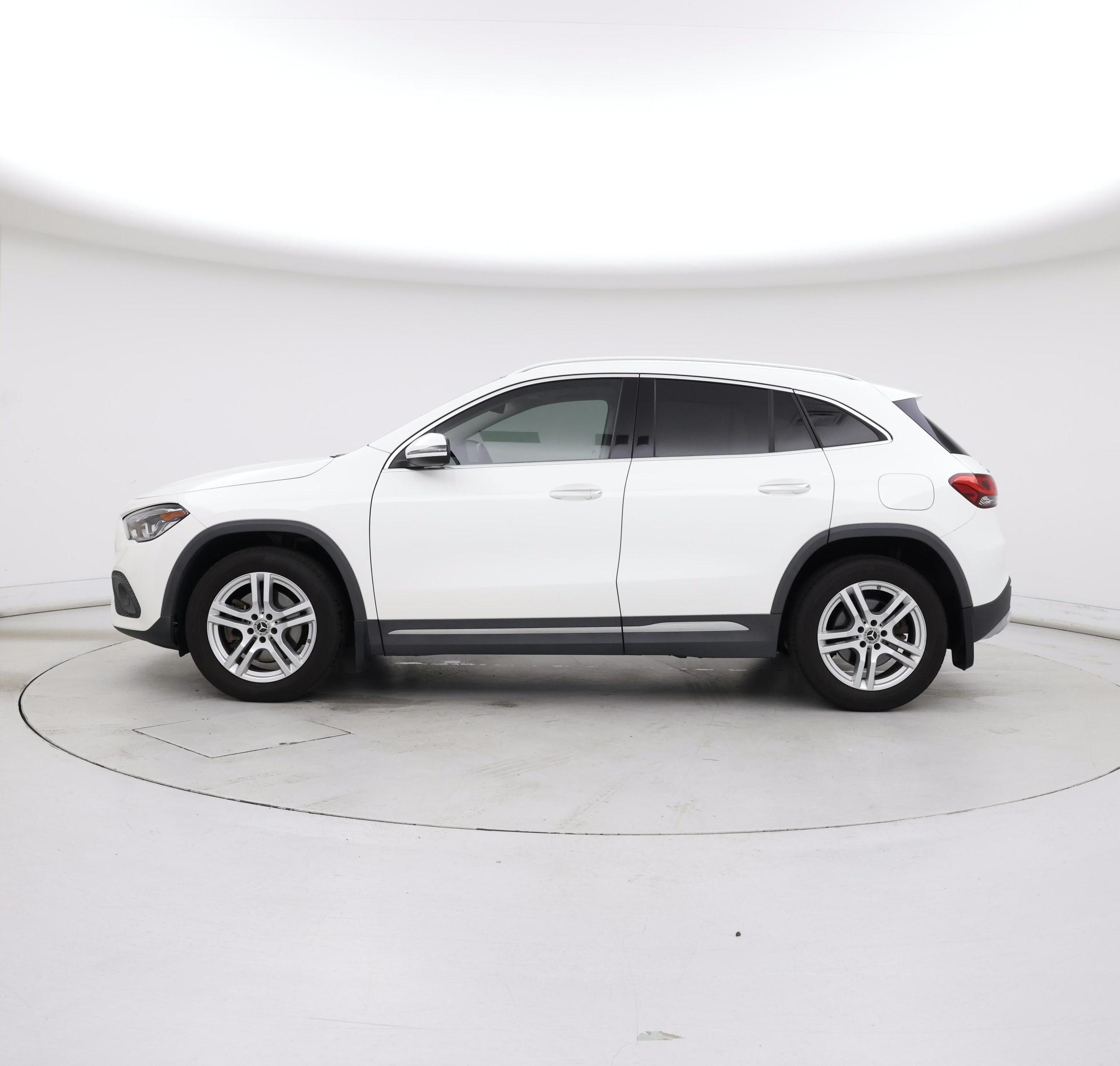 Thumbnail: 2021 Mercedes-Benz GLA - 3