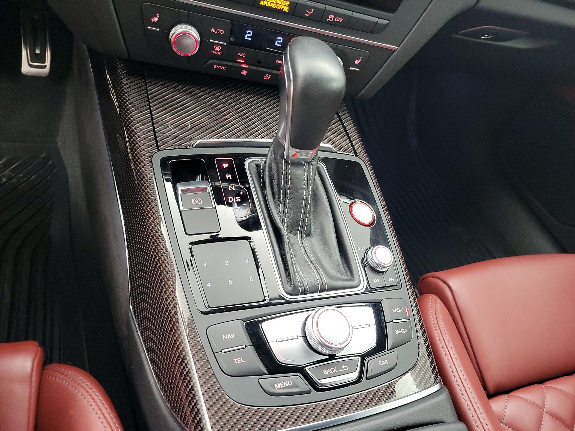 Thumbnail: 2018 Audi S7 - 18