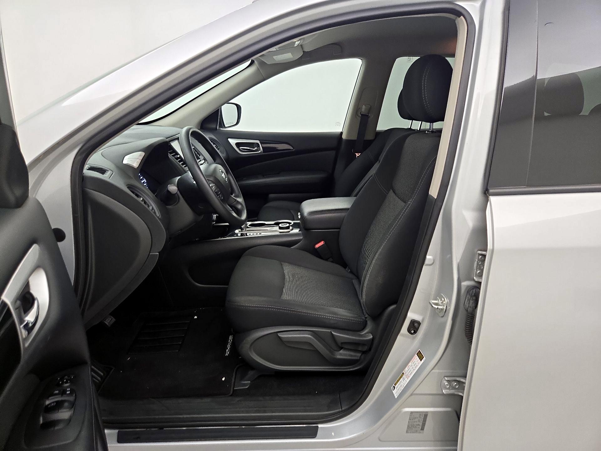 Thumbnail: 2019 Nissan Pathfinder - 11