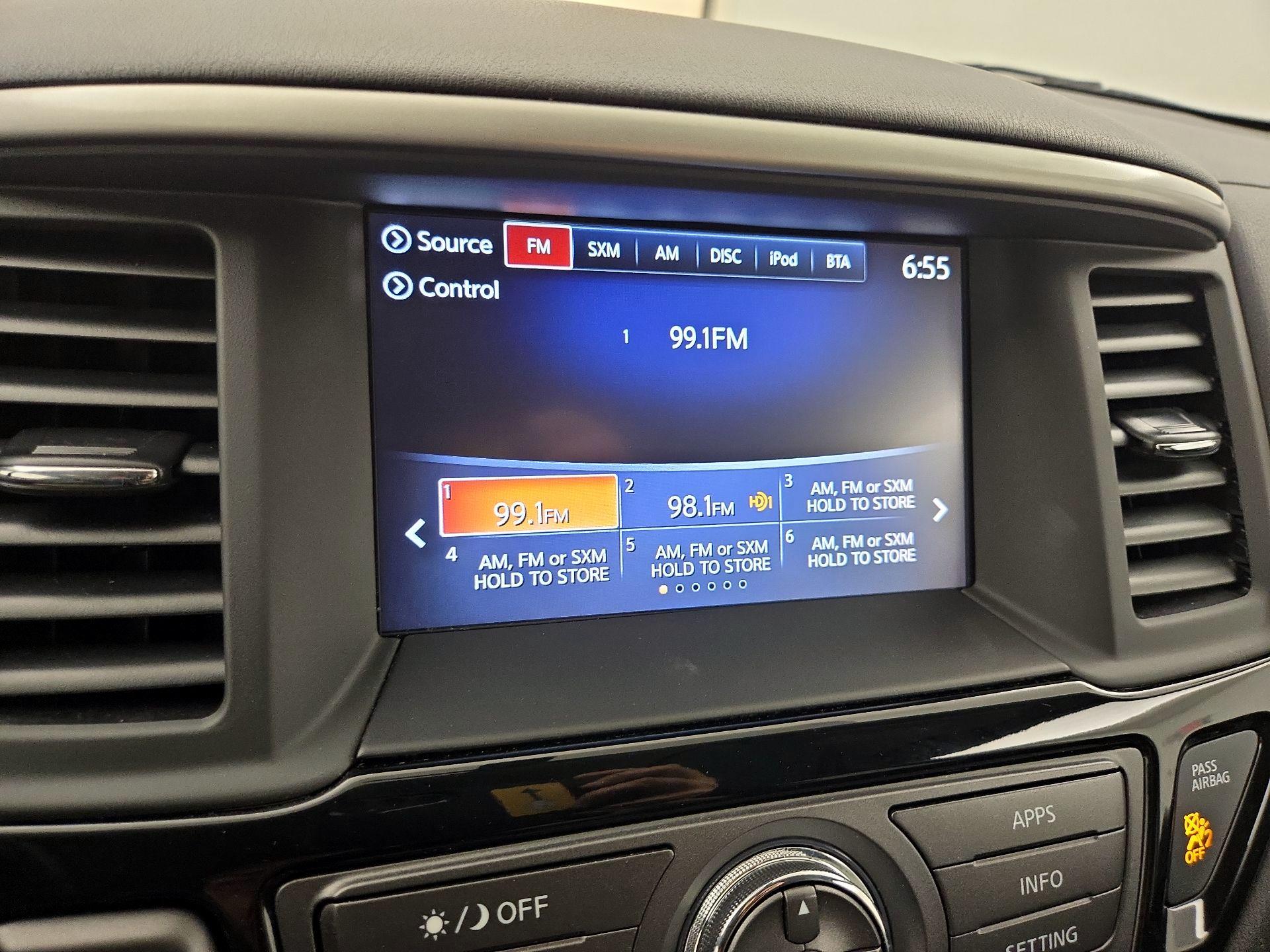 Thumbnail: 2019 Nissan Pathfinder - 15
