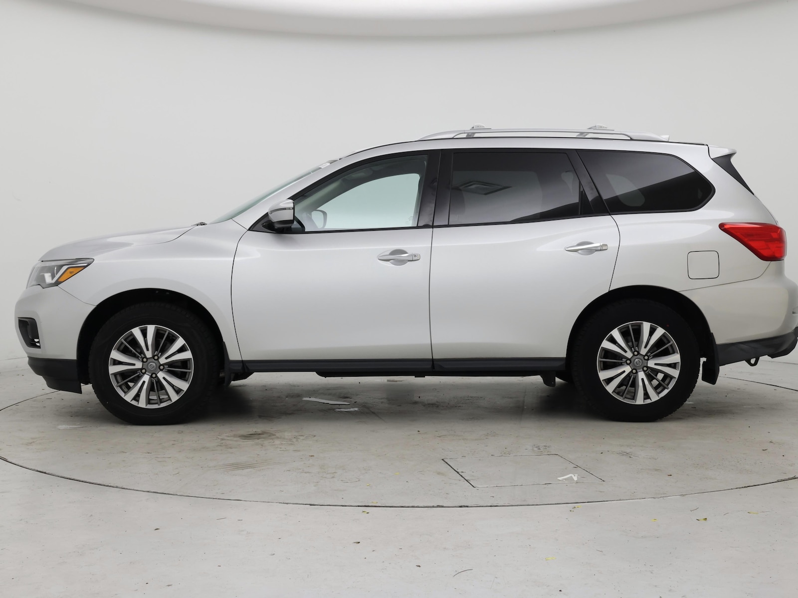 2019 Nissan Pathfinder S - Photo 4