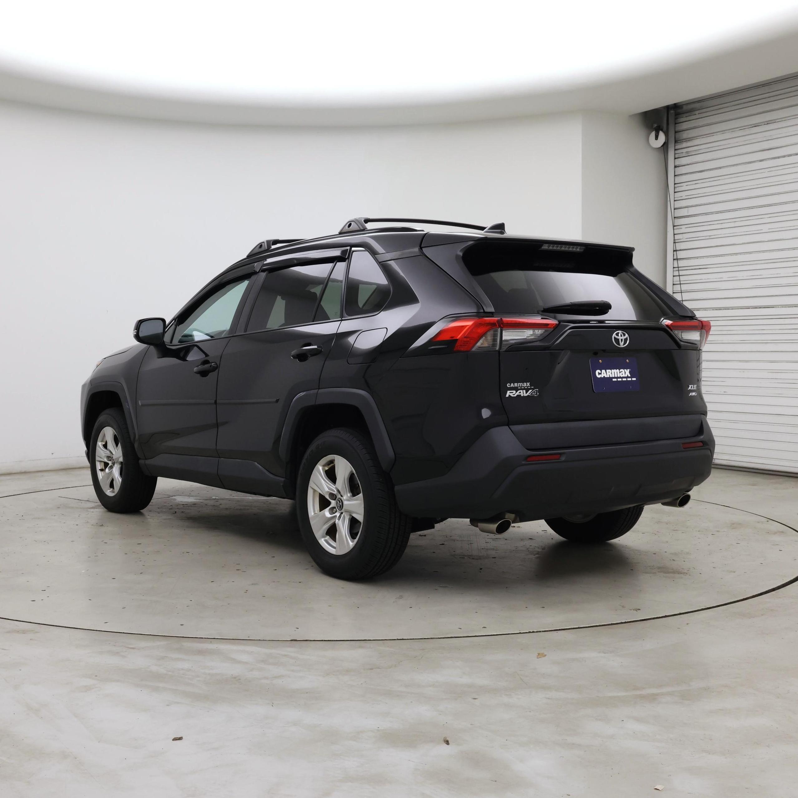 Thumbnail: 2021 Toyota RAV4 - 2