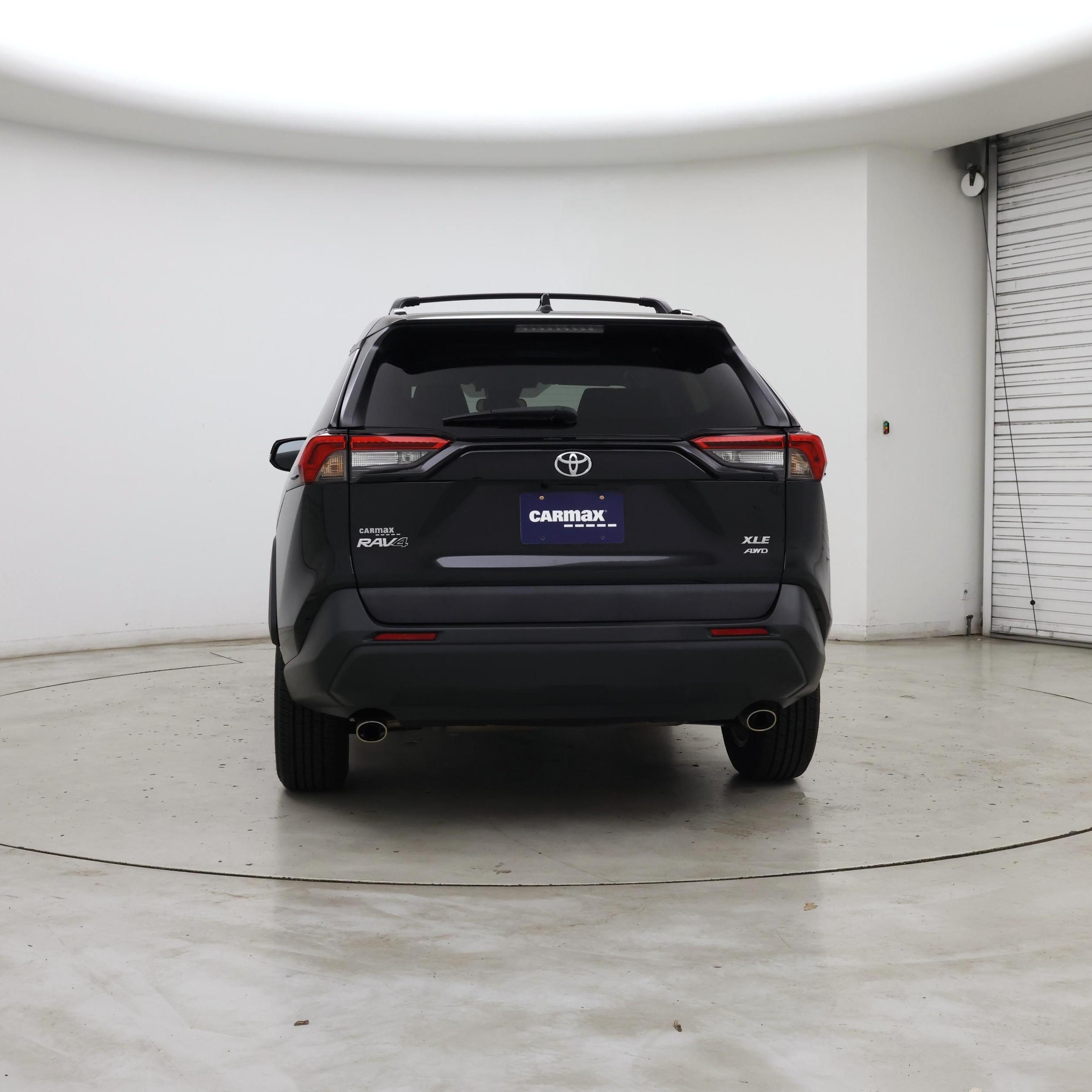 Thumbnail: 2021 Toyota RAV4 - 6