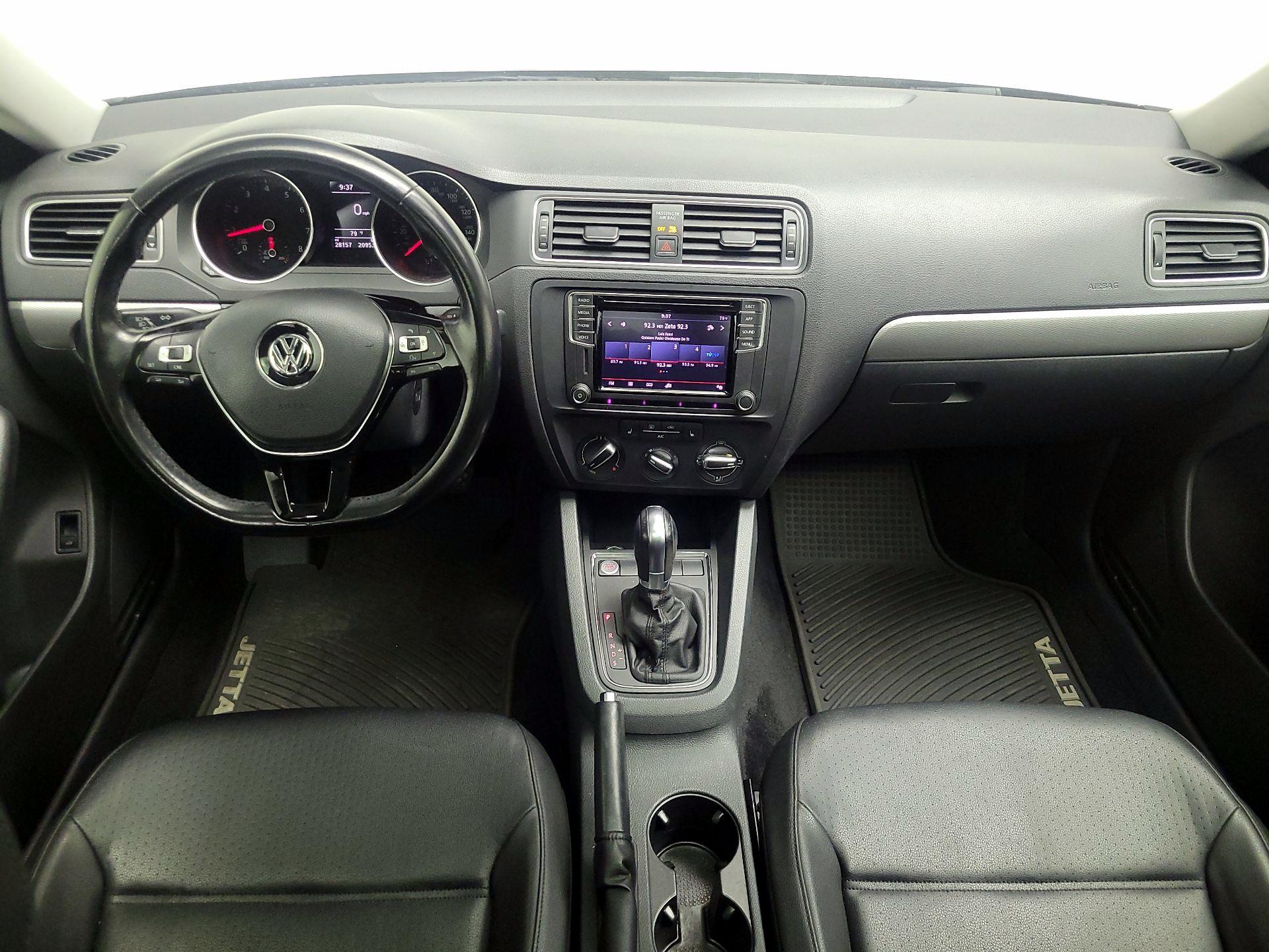 Thumbnail: 2018 Volkswagen Jetta - 9