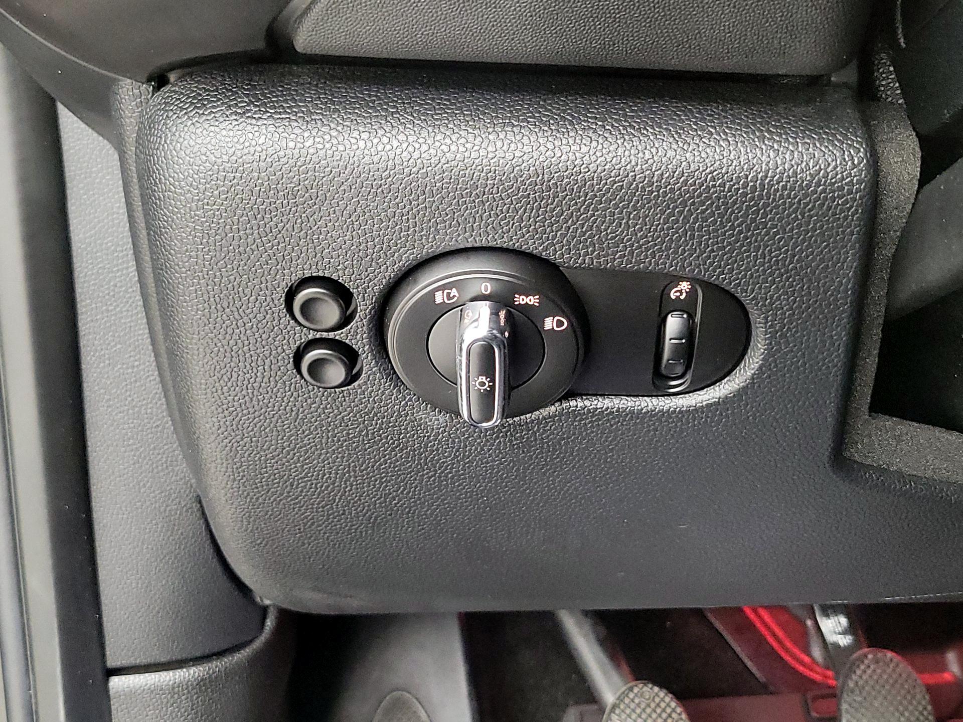 Thumbnail: 2019 MINI Cooper Hardtop - 13