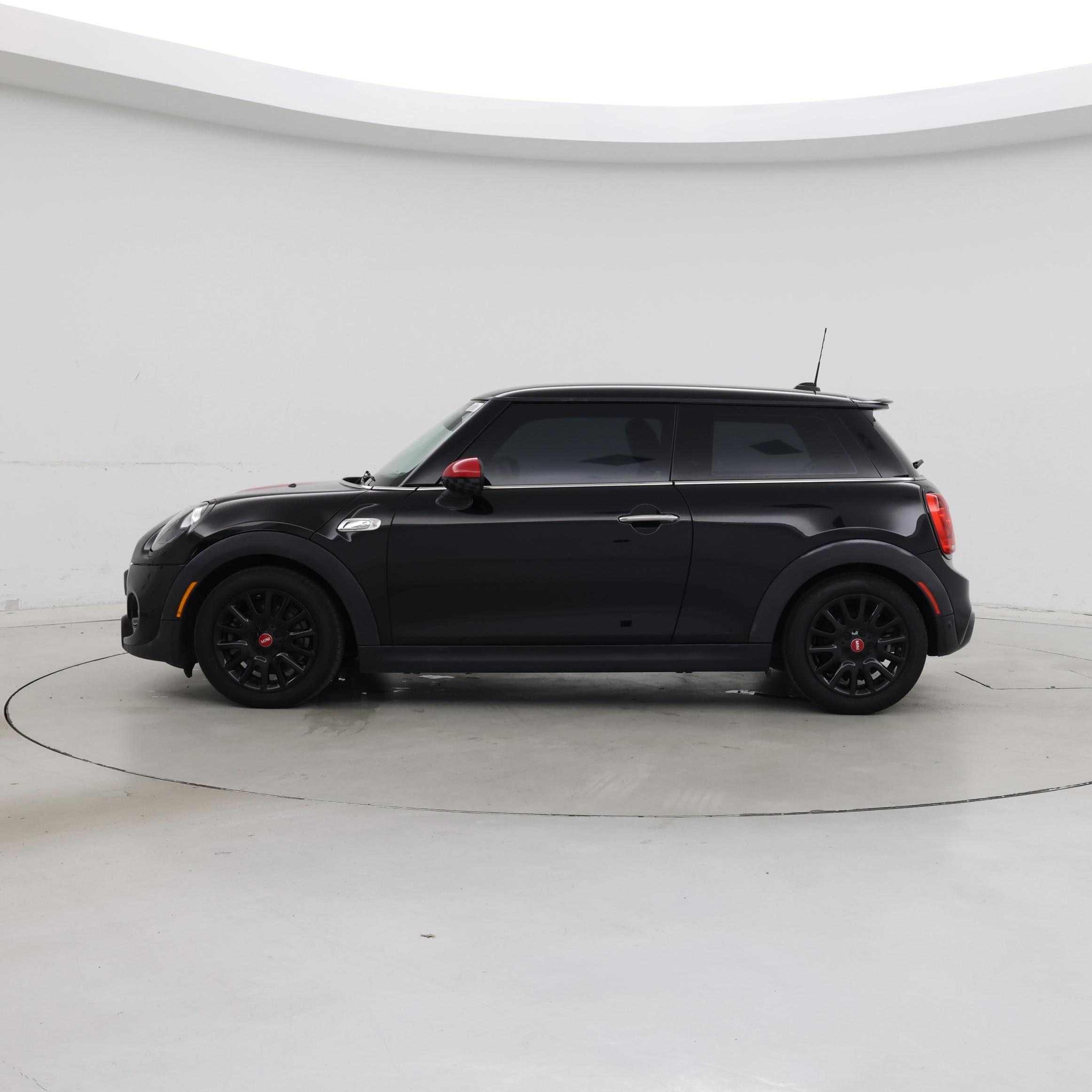 Thumbnail: 2019 MINI Cooper Hardtop - 3