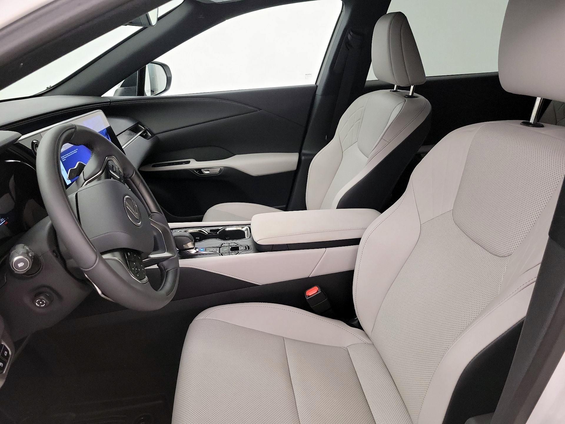 Thumbnail: 2025 Lexus RX - 11