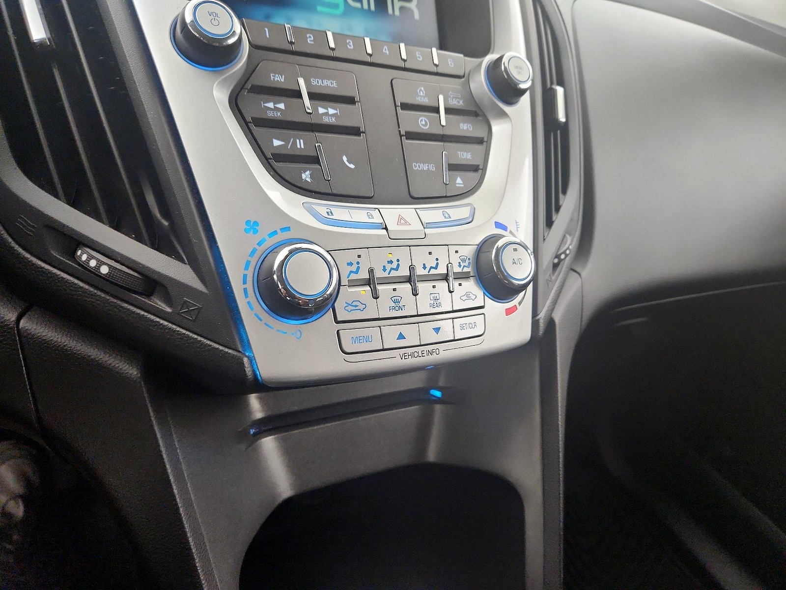 2015 Chevrolet Equinox 1LT - Photo 14