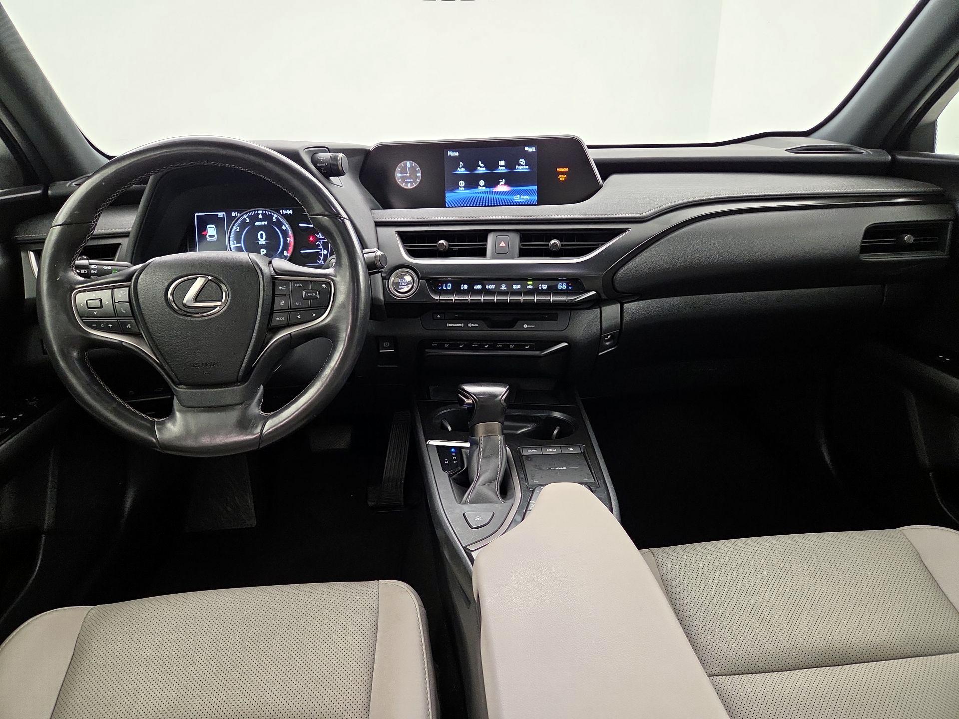 Thumbnail: 2021 Lexus UX - 9