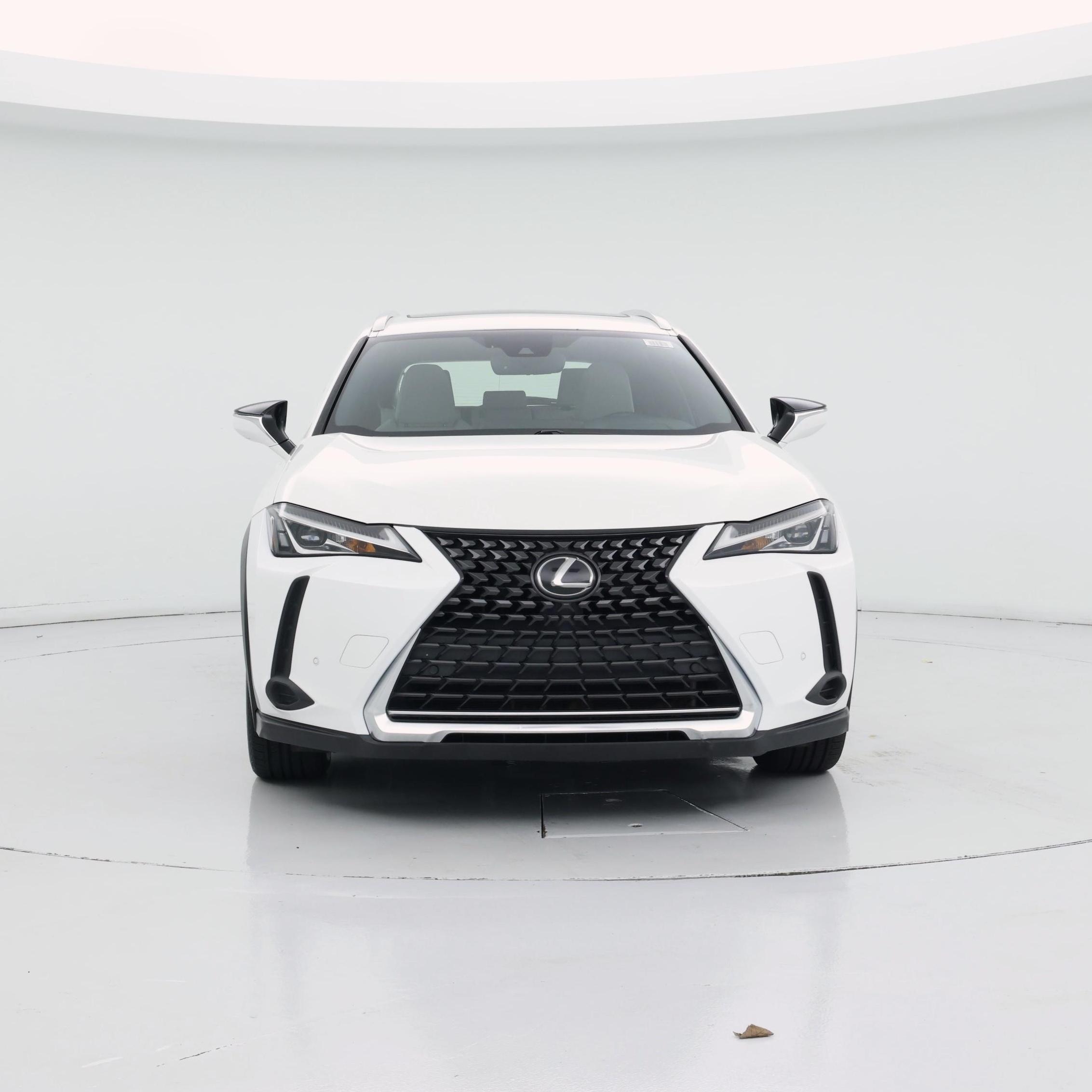 Thumbnail: 2021 Lexus UX - 5