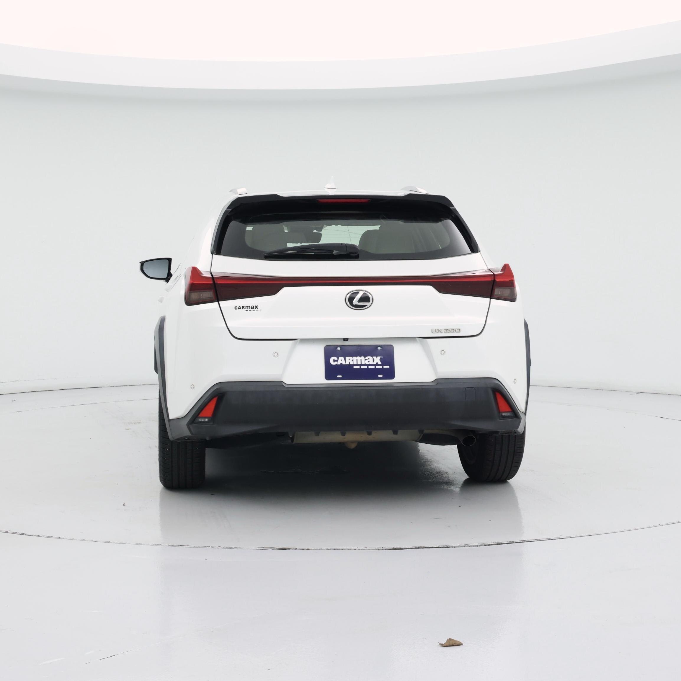 Thumbnail: 2021 Lexus UX - 6