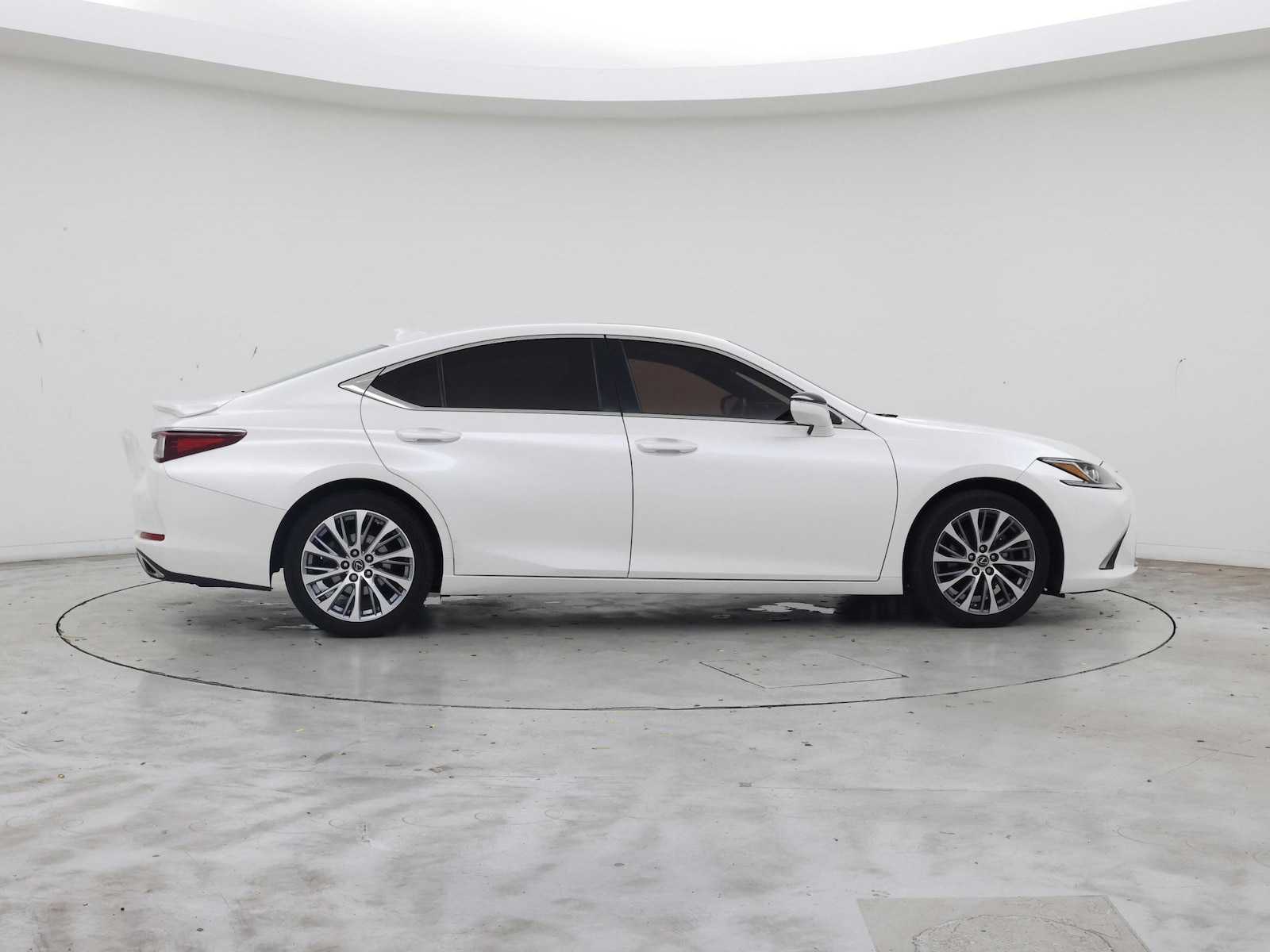 2019 Lexus ES 350 - Photo 8