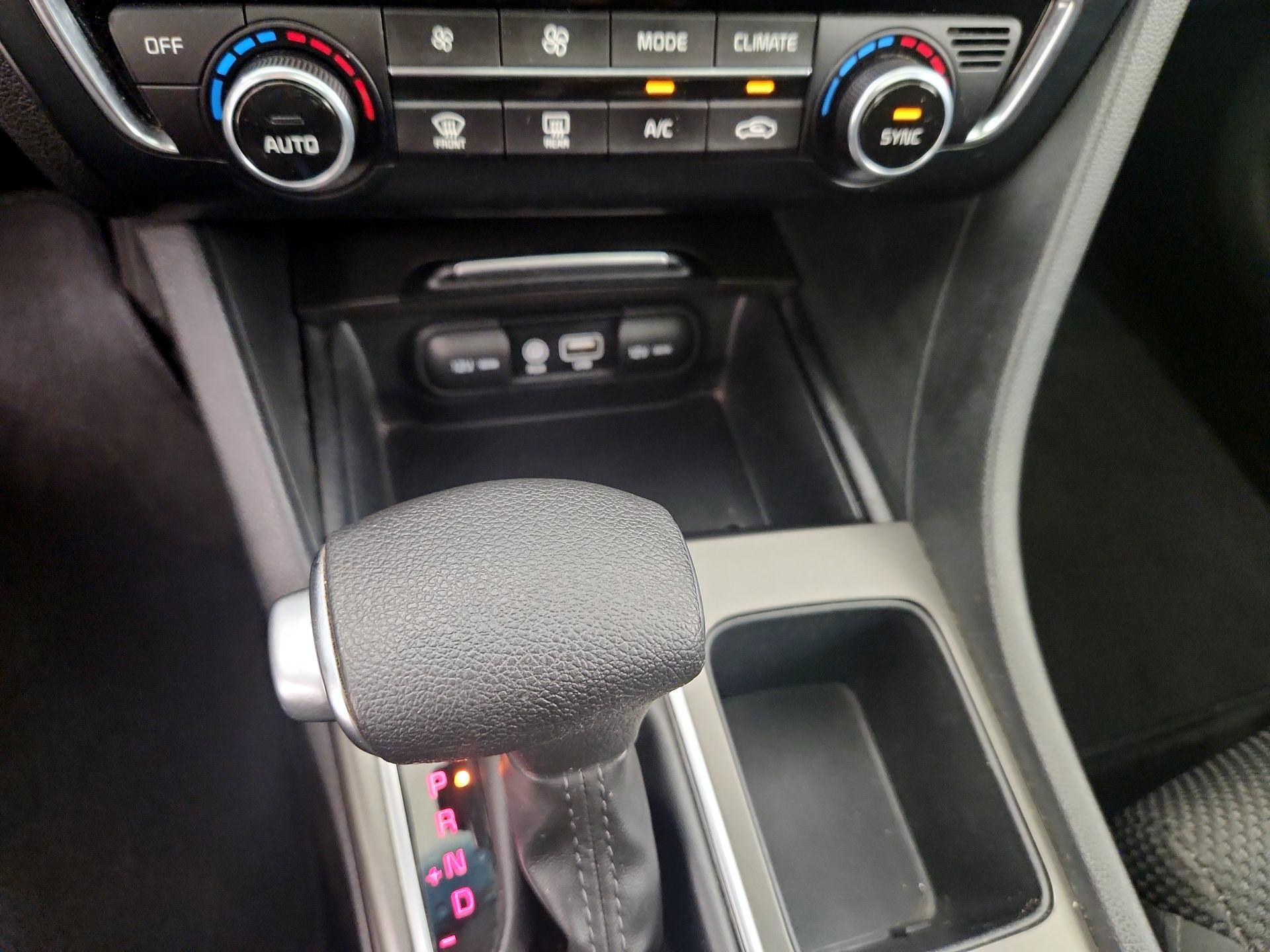 Thumbnail: 2019 Kia Optima - 14