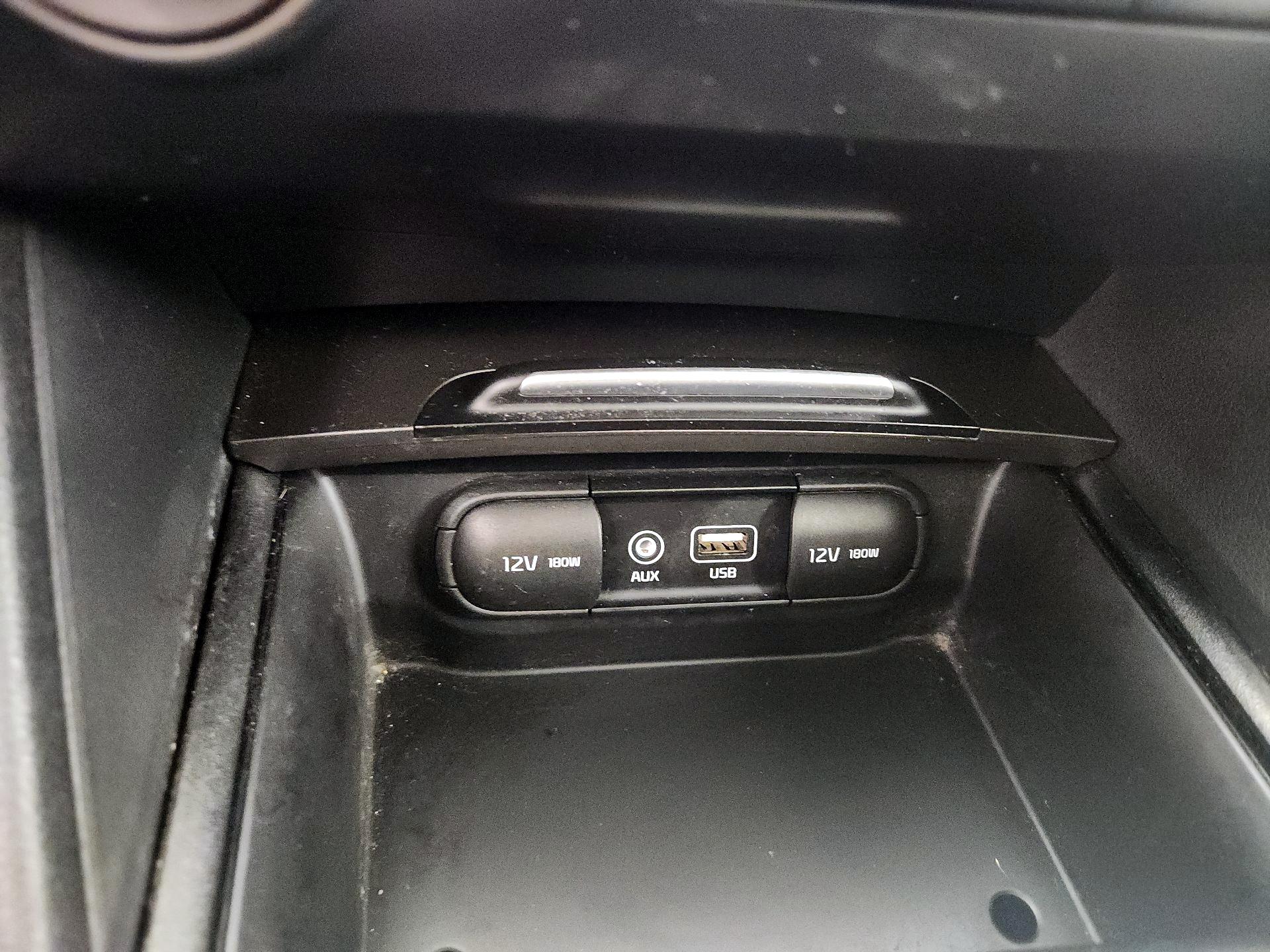 Thumbnail: 2019 Kia Optima - 16