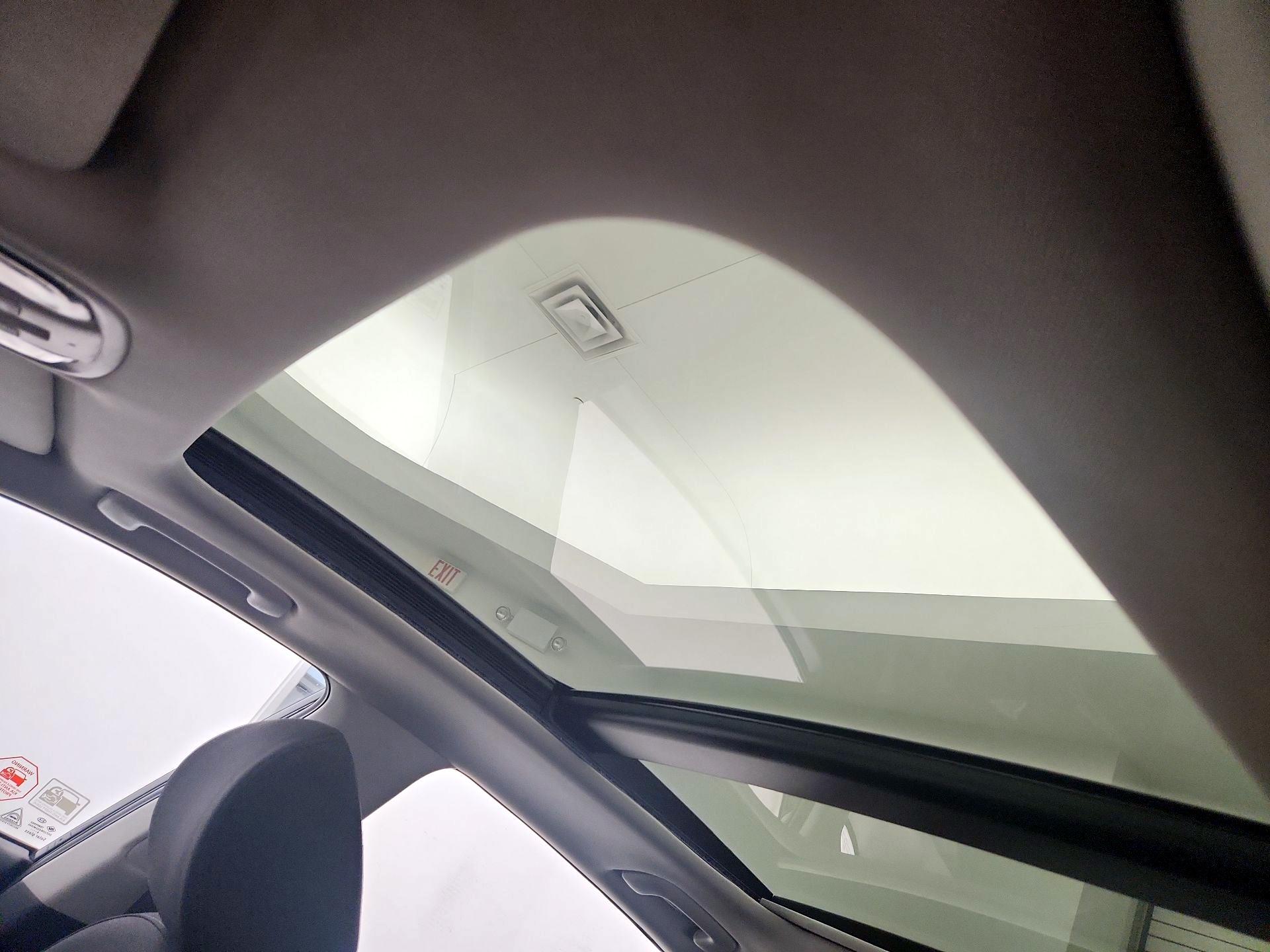 Thumbnail: 2019 Kia Optima - 17
