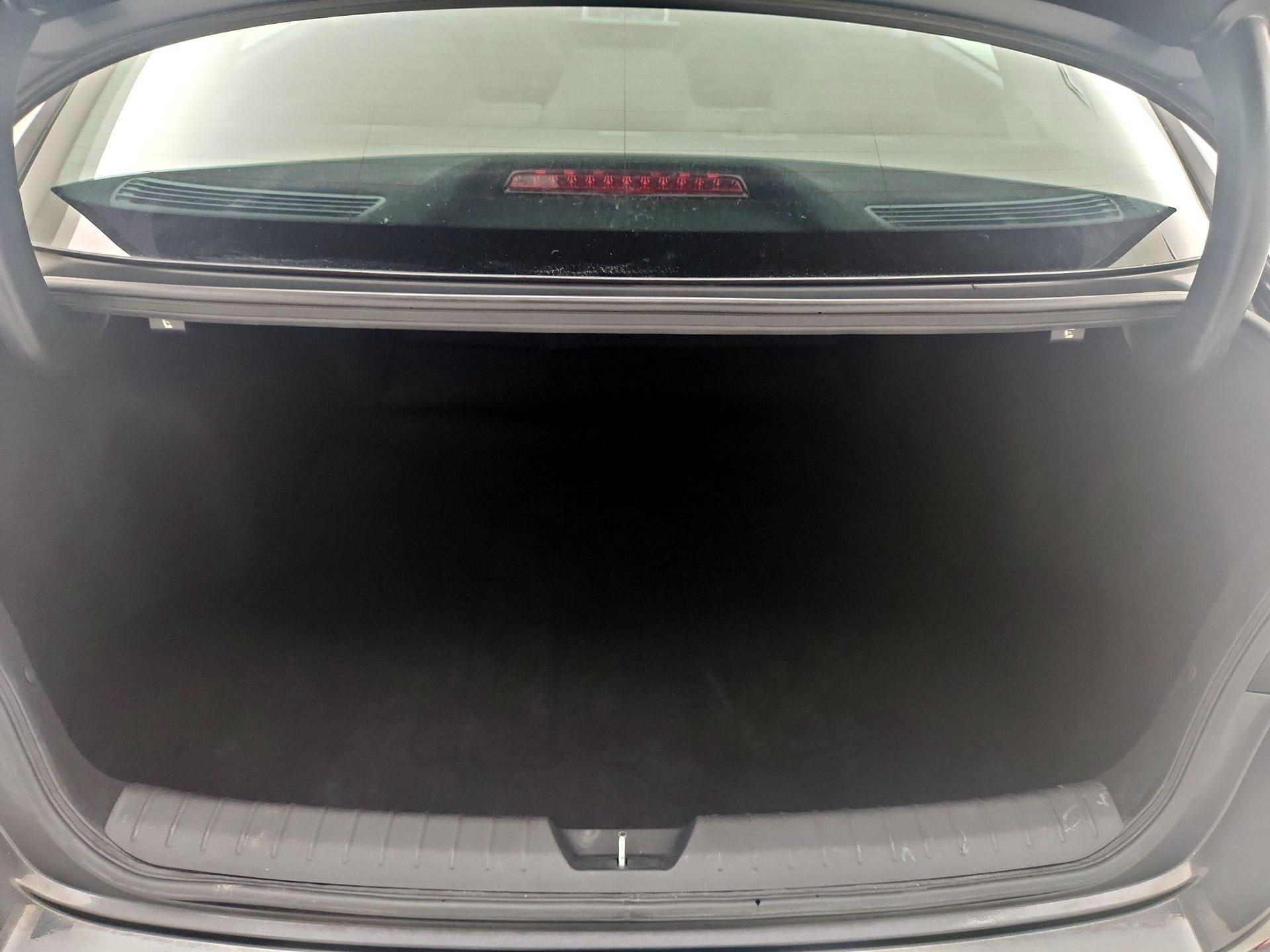 Thumbnail: 2019 Kia Optima - 19