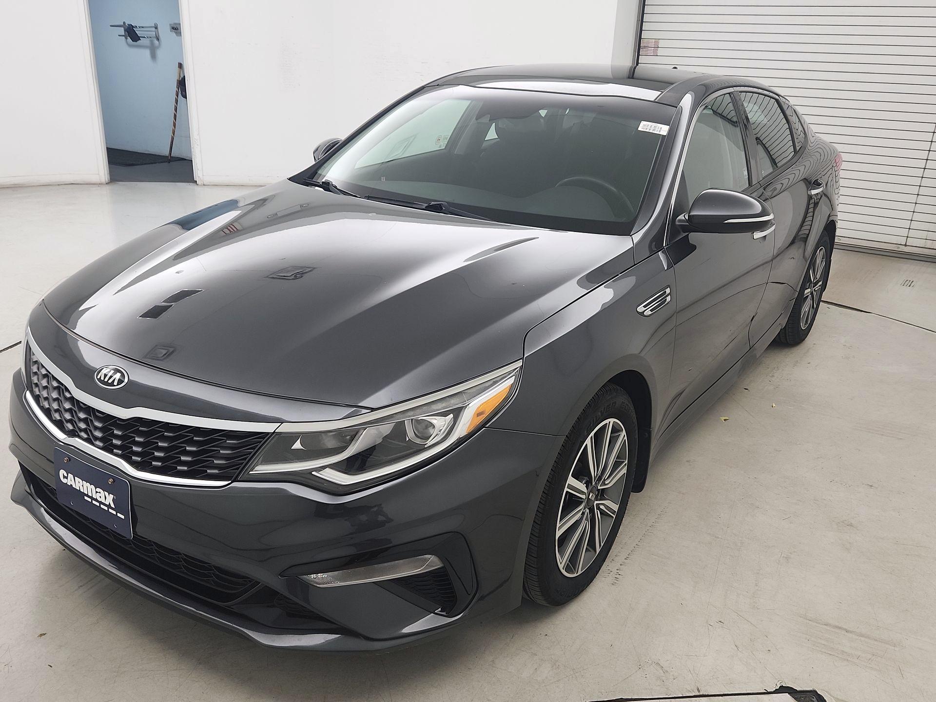 Thumbnail: 2019 Kia Optima - 3
