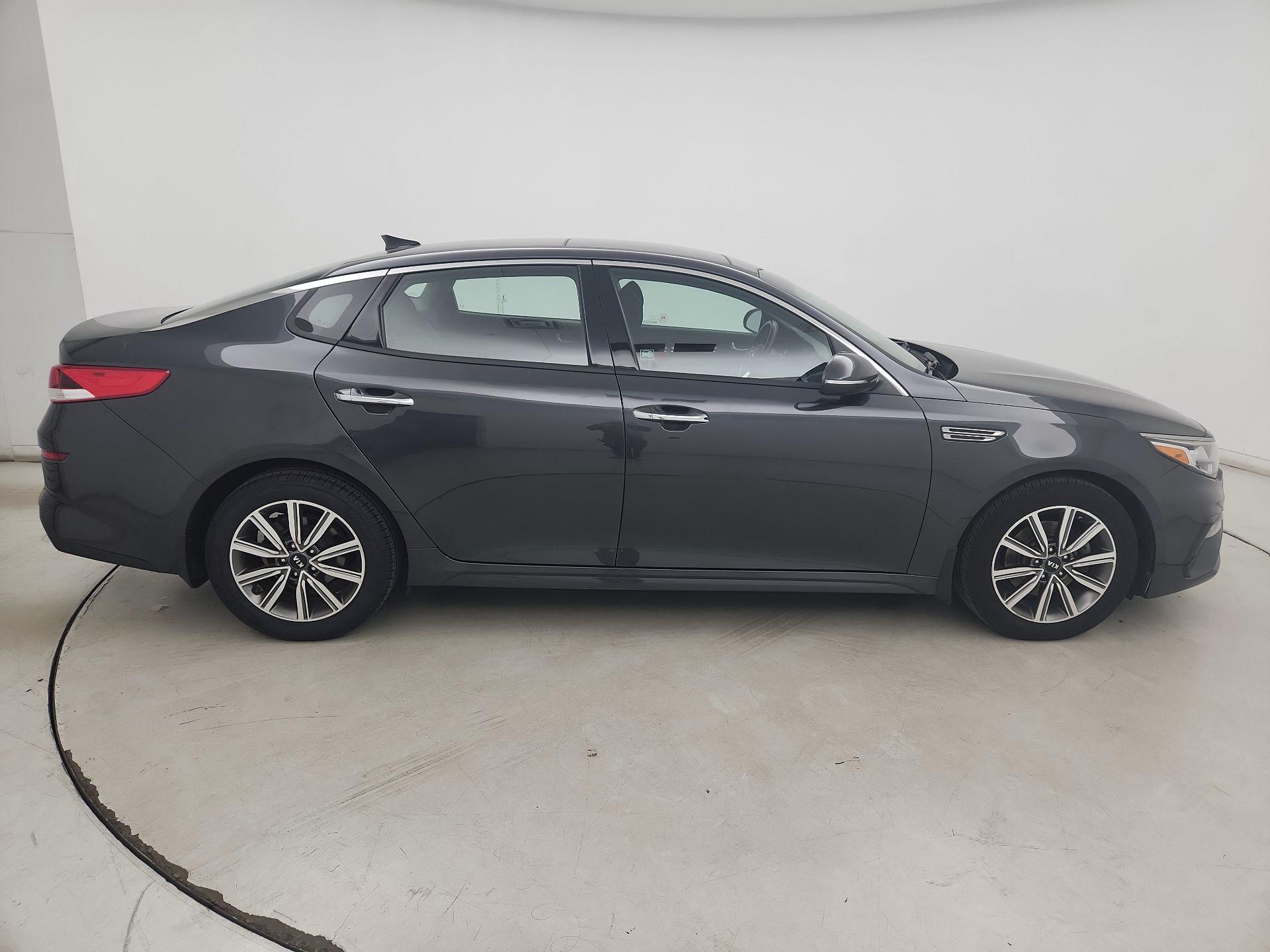 Thumbnail: 2019 Kia Optima - 4