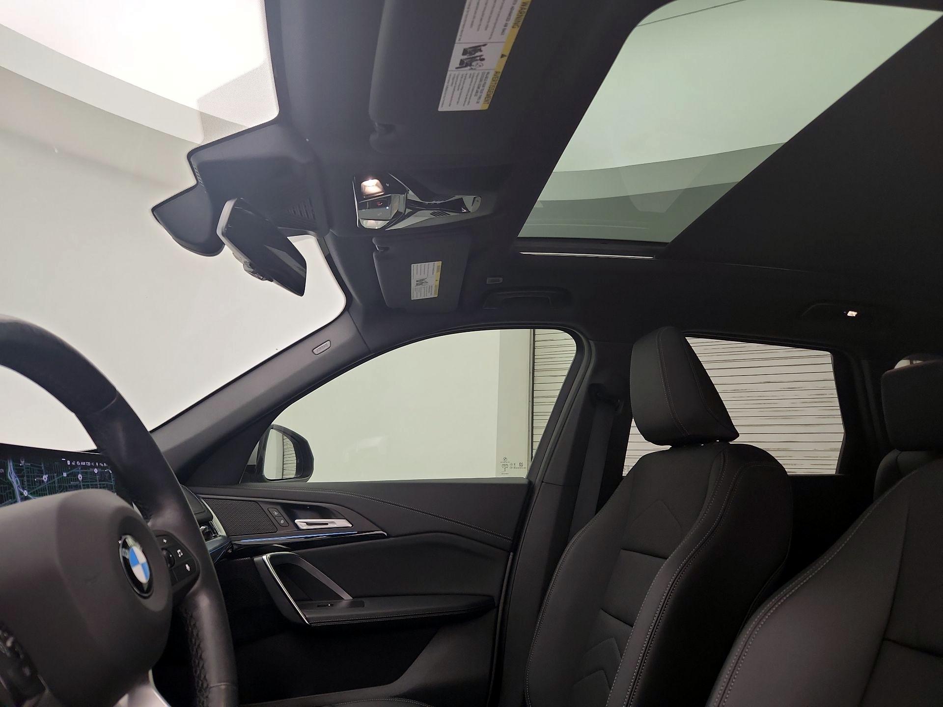 Thumbnail: 2023 BMW X1 - 20