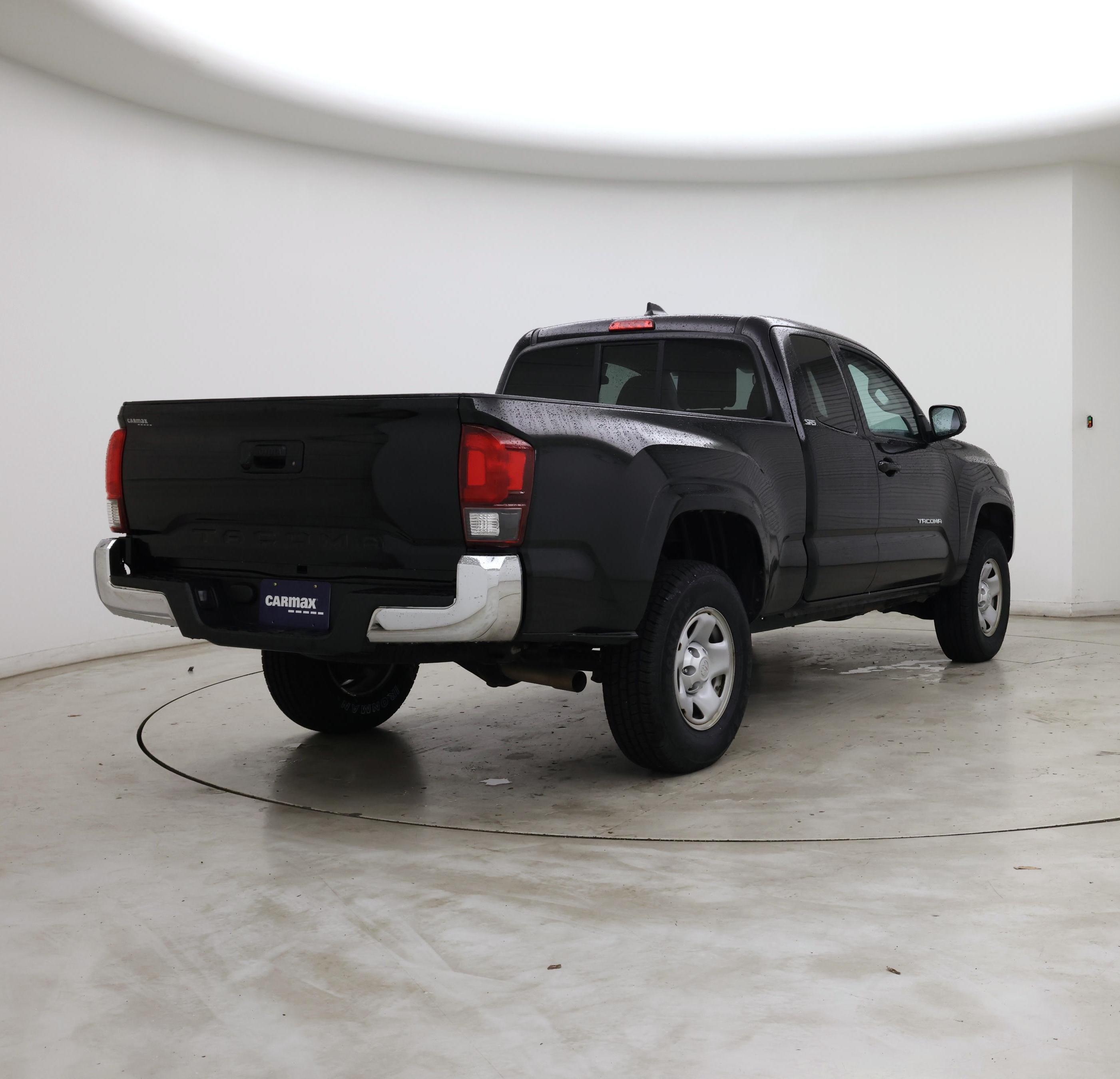 Thumbnail: 2023 Toyota Tacoma - 8