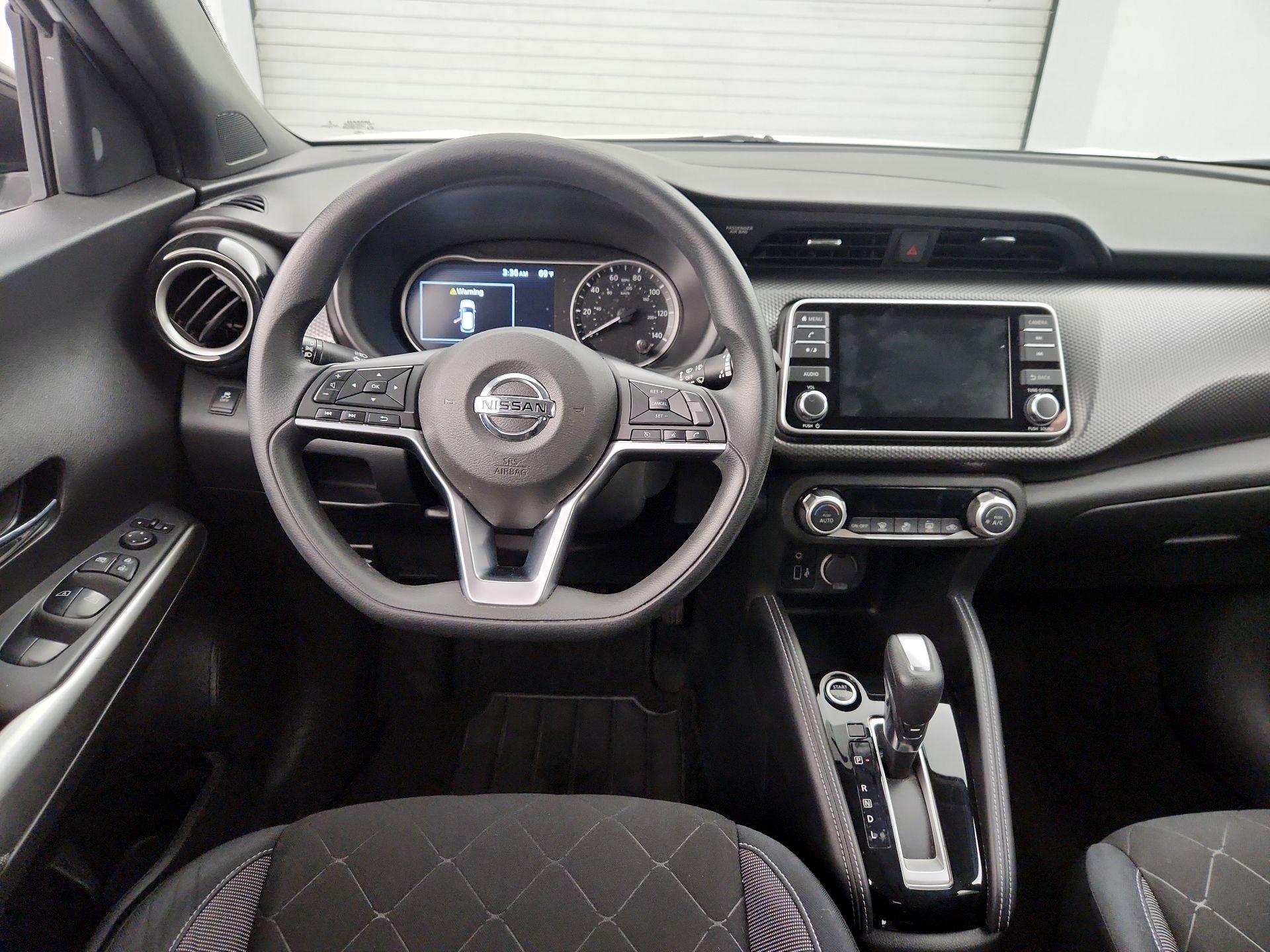 Thumbnail: 2018 Nissan Kicks - 10