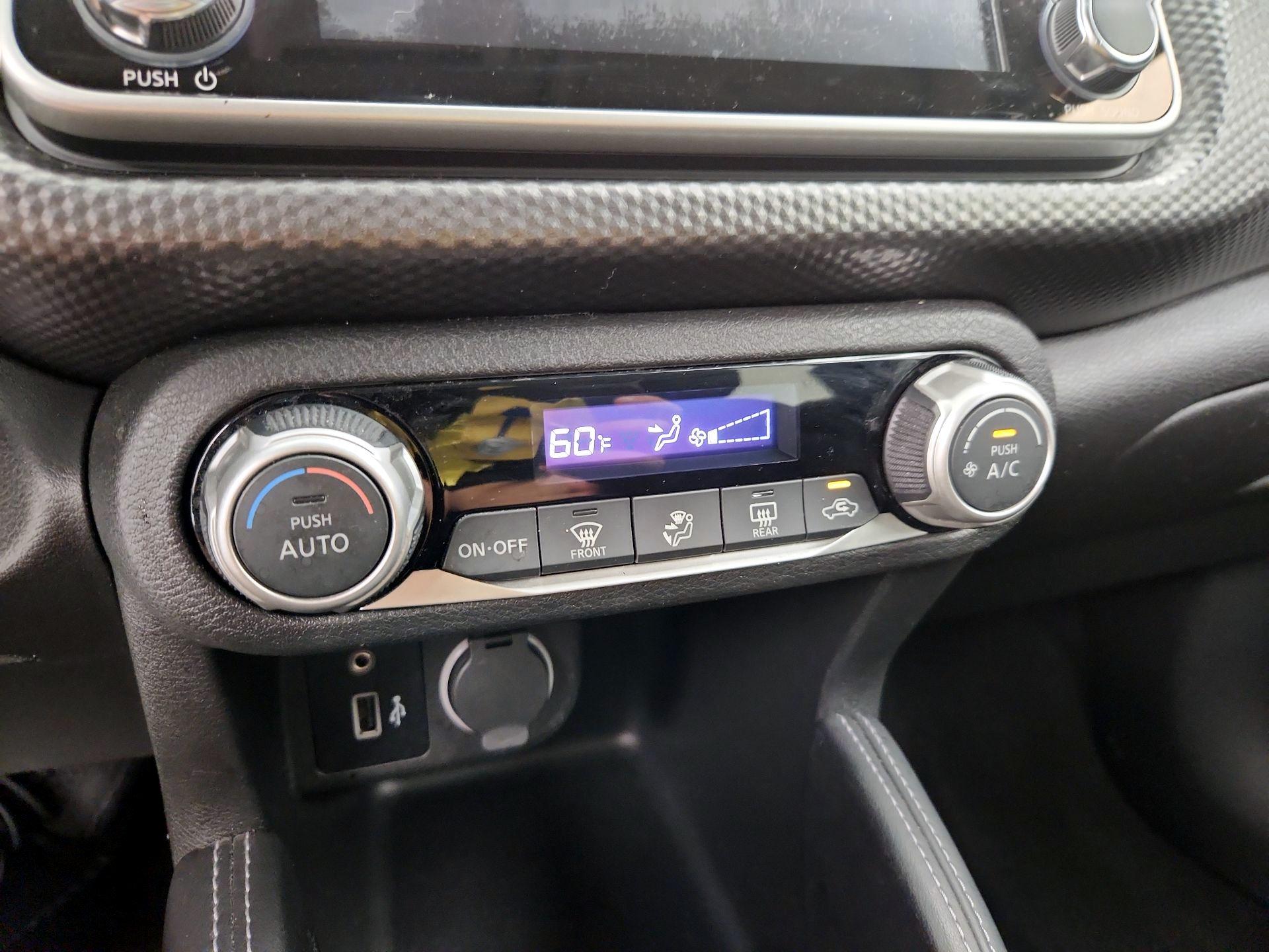 Thumbnail: 2018 Nissan Kicks - 16