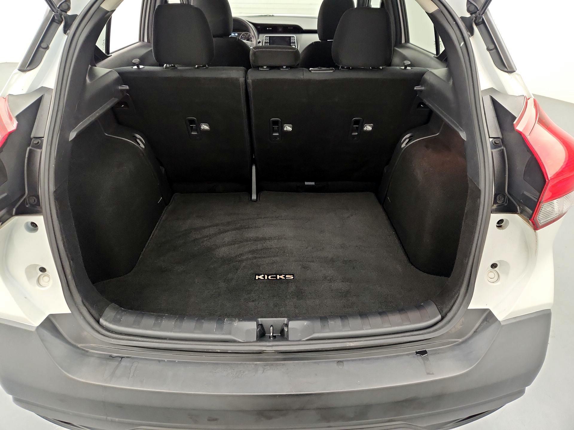 Thumbnail: 2018 Nissan Kicks - 20